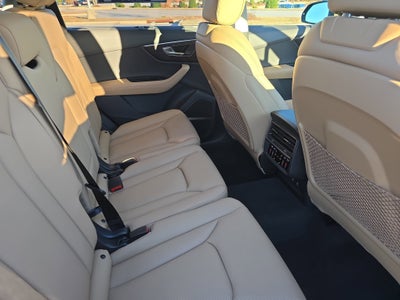 2025 Audi Q7 Prestige