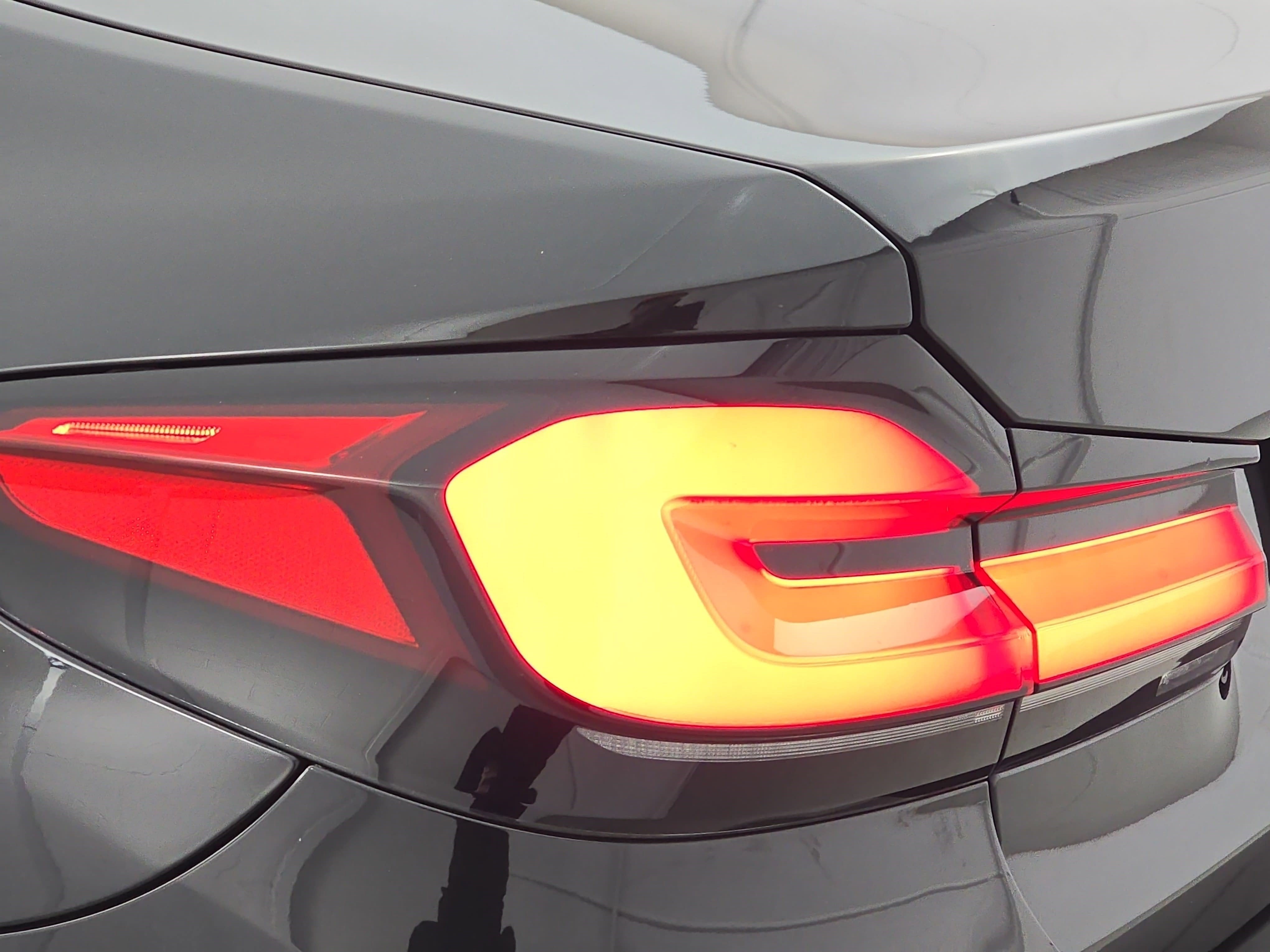 2021 BMW 5 Series 540i