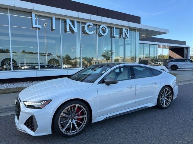 2025 Audi RS 7 performance