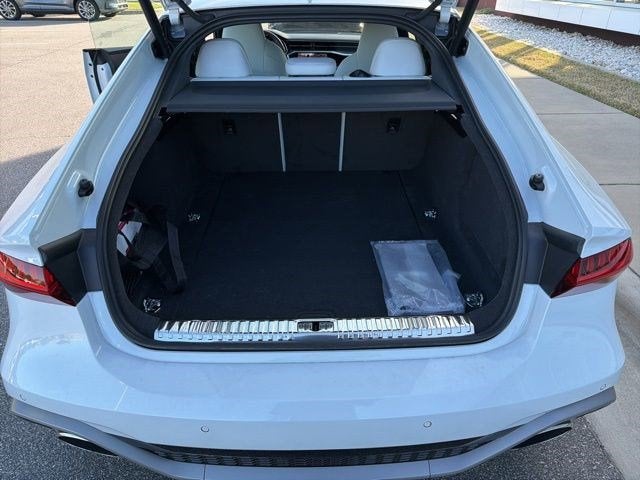 2025 Audi RS 7 performance