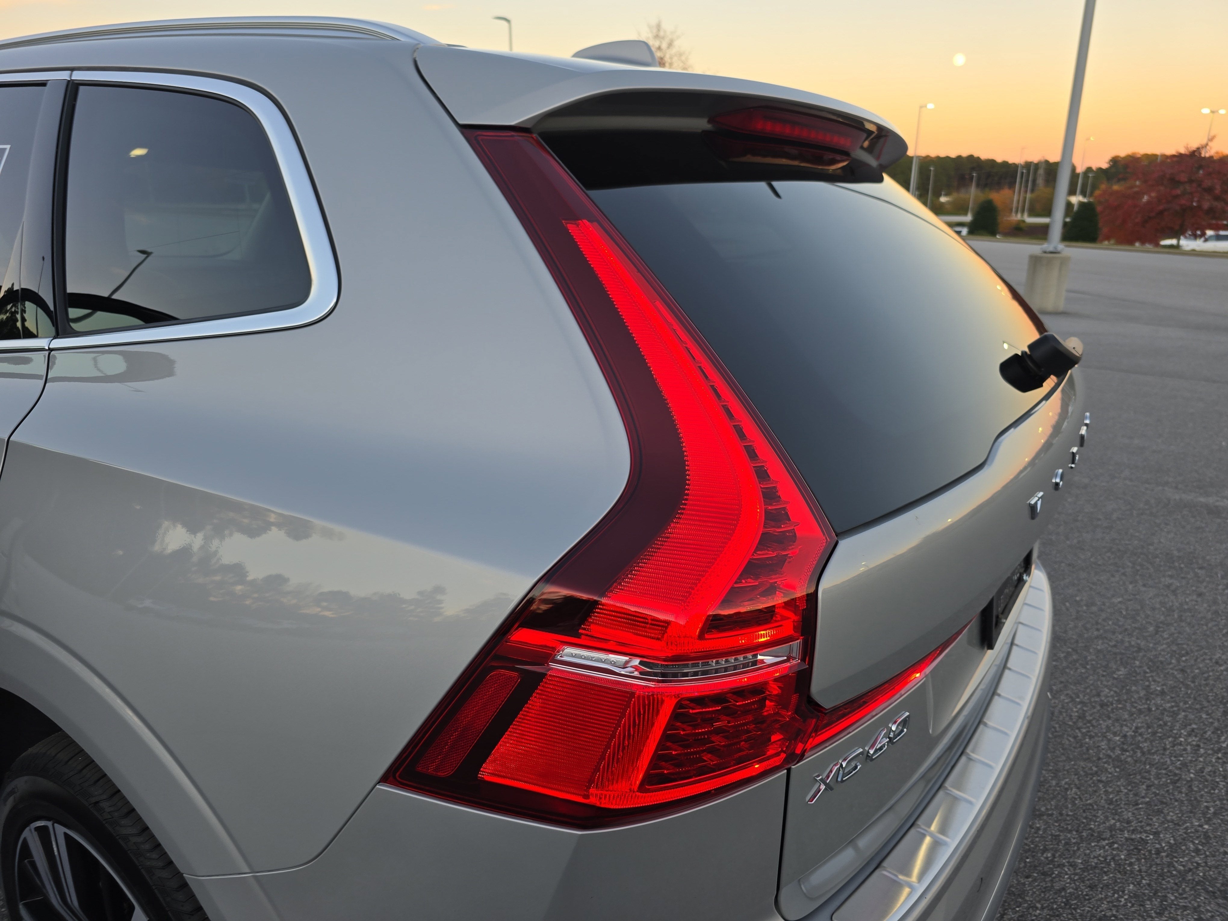 2023 Volvo XC60 Plus Bright Theme