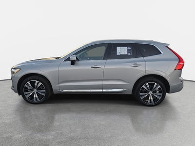 2023 Volvo XC60 Plus Bright Theme