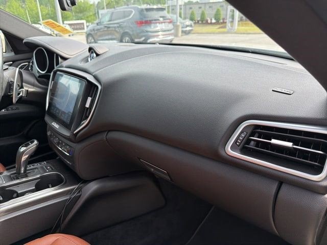 2019 Maserati Ghibli Base