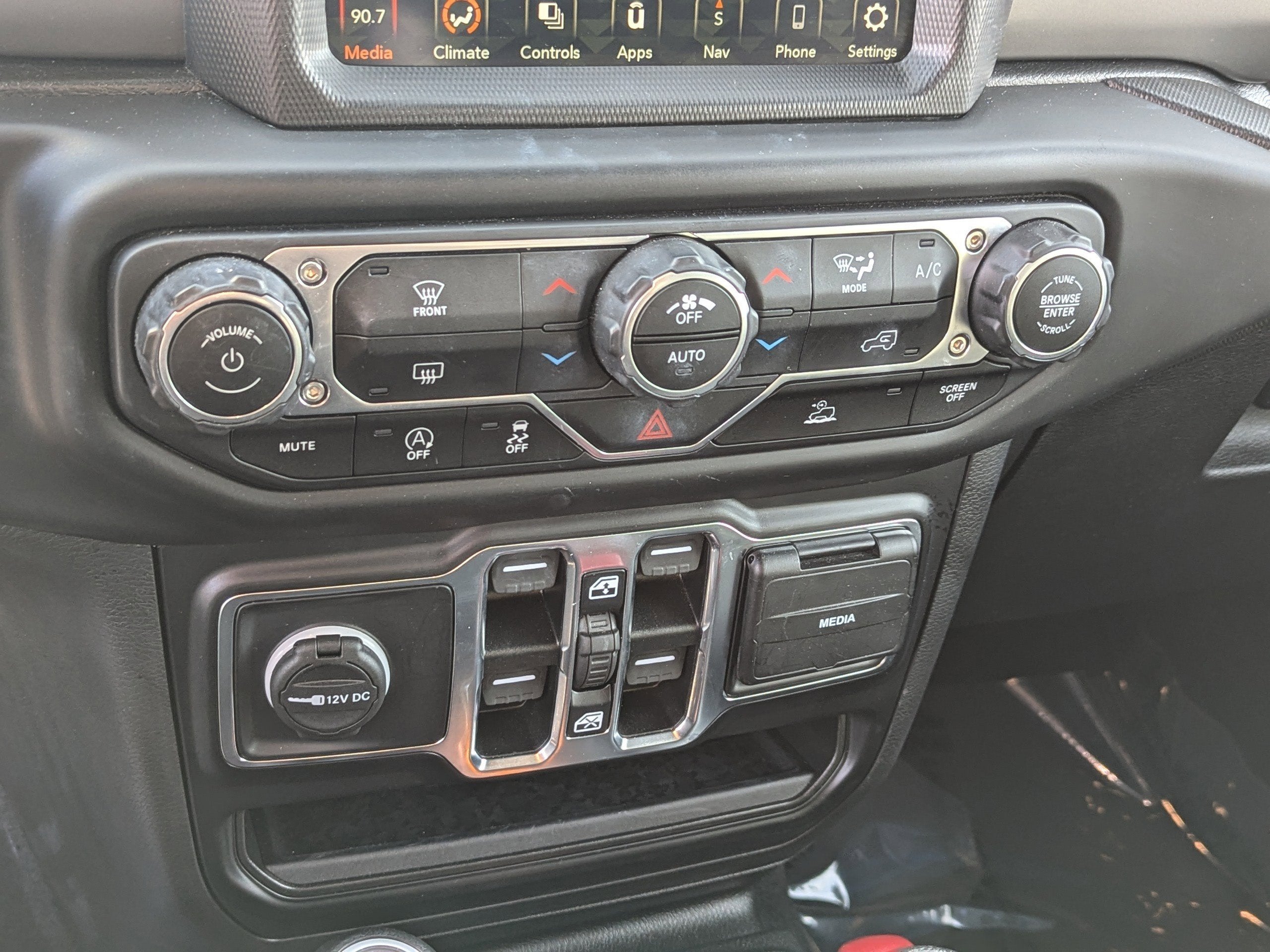 2022 Jeep Wrangler Sport S