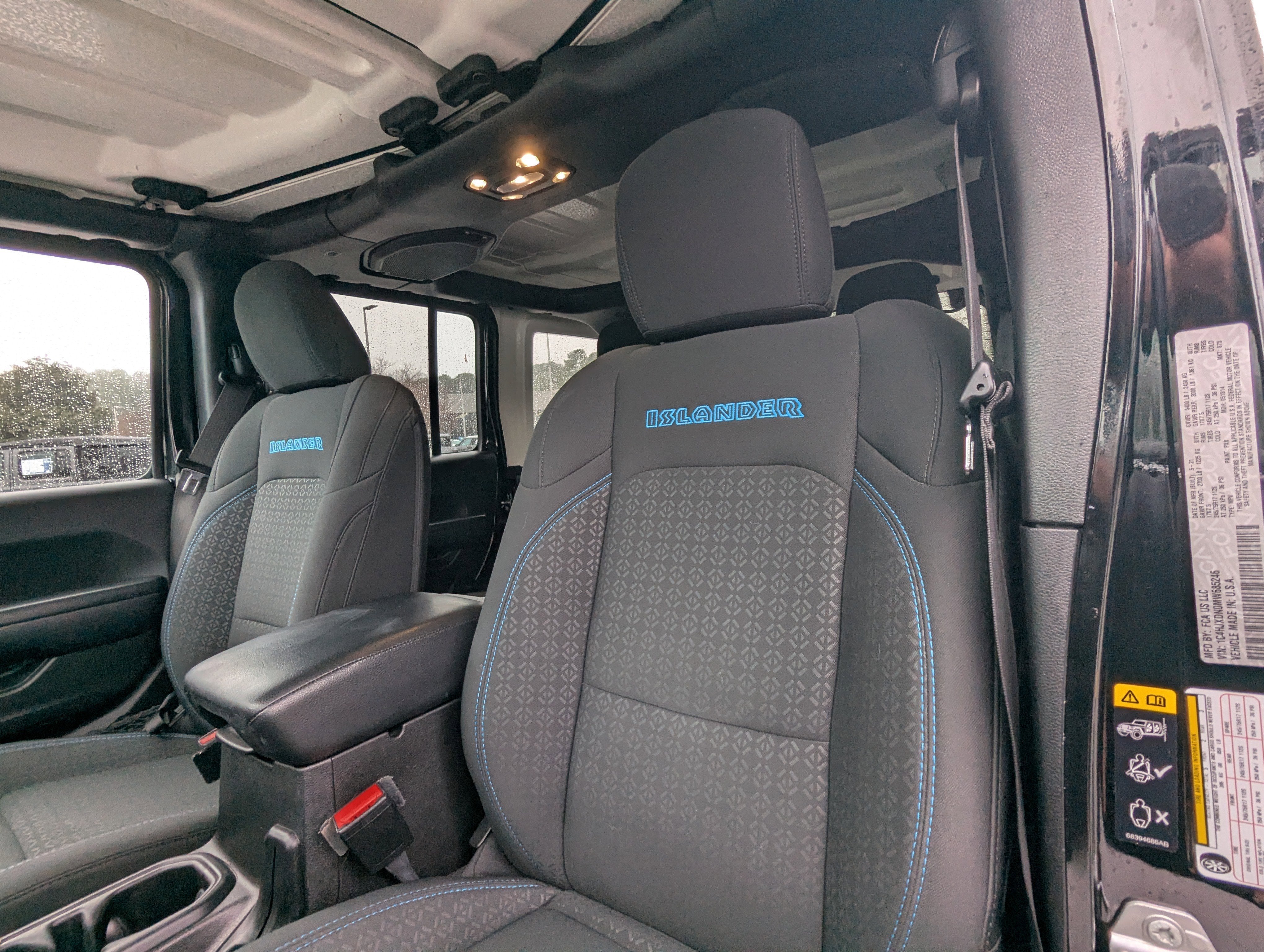 2021 Jeep Wrangler Islander