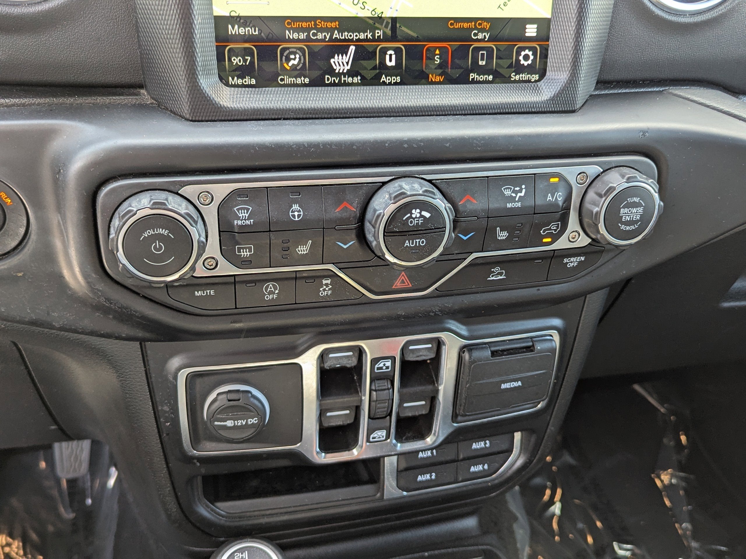 2022 Jeep Wrangler Sahara