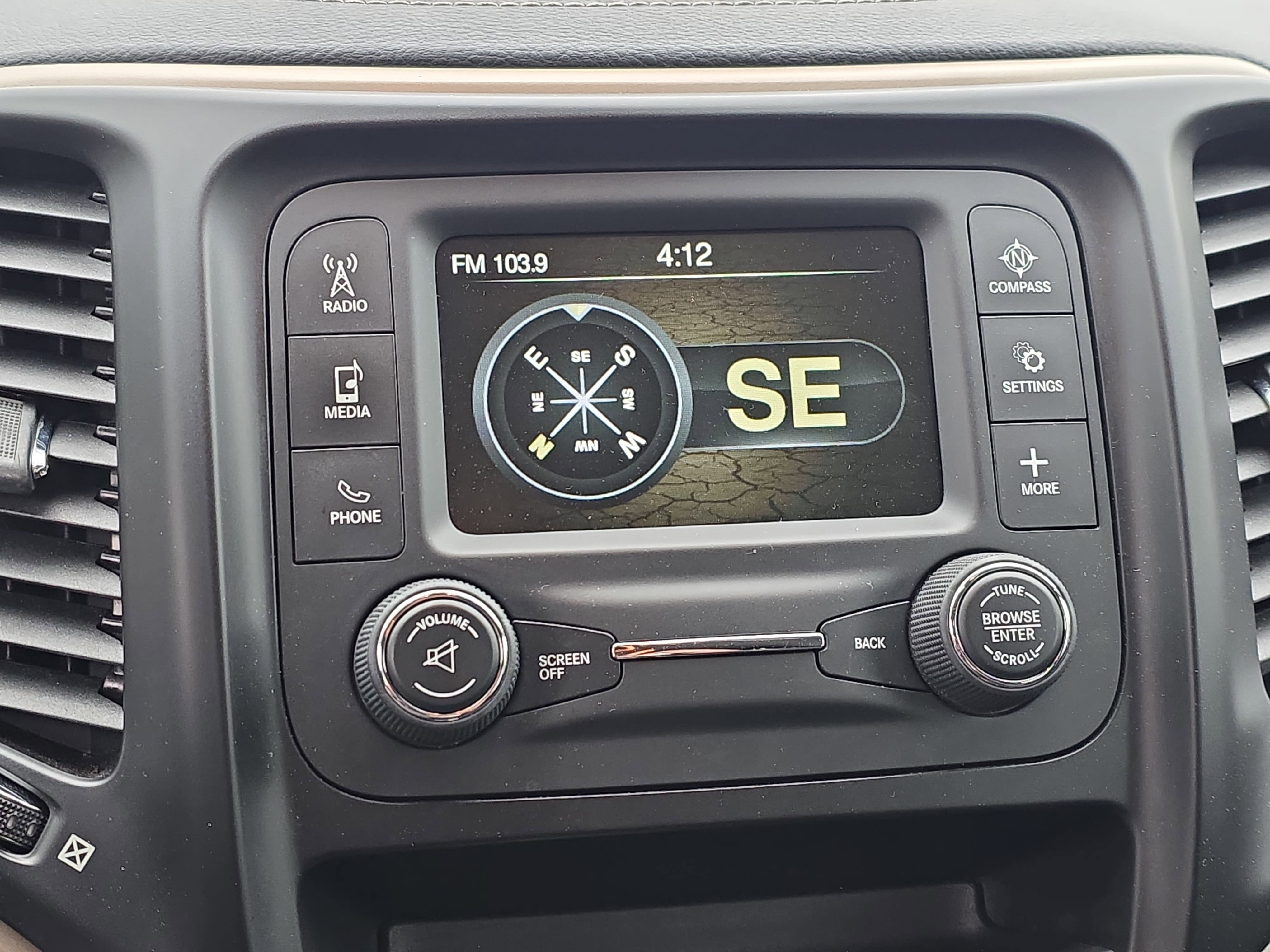2015 Jeep Cherokee Sport