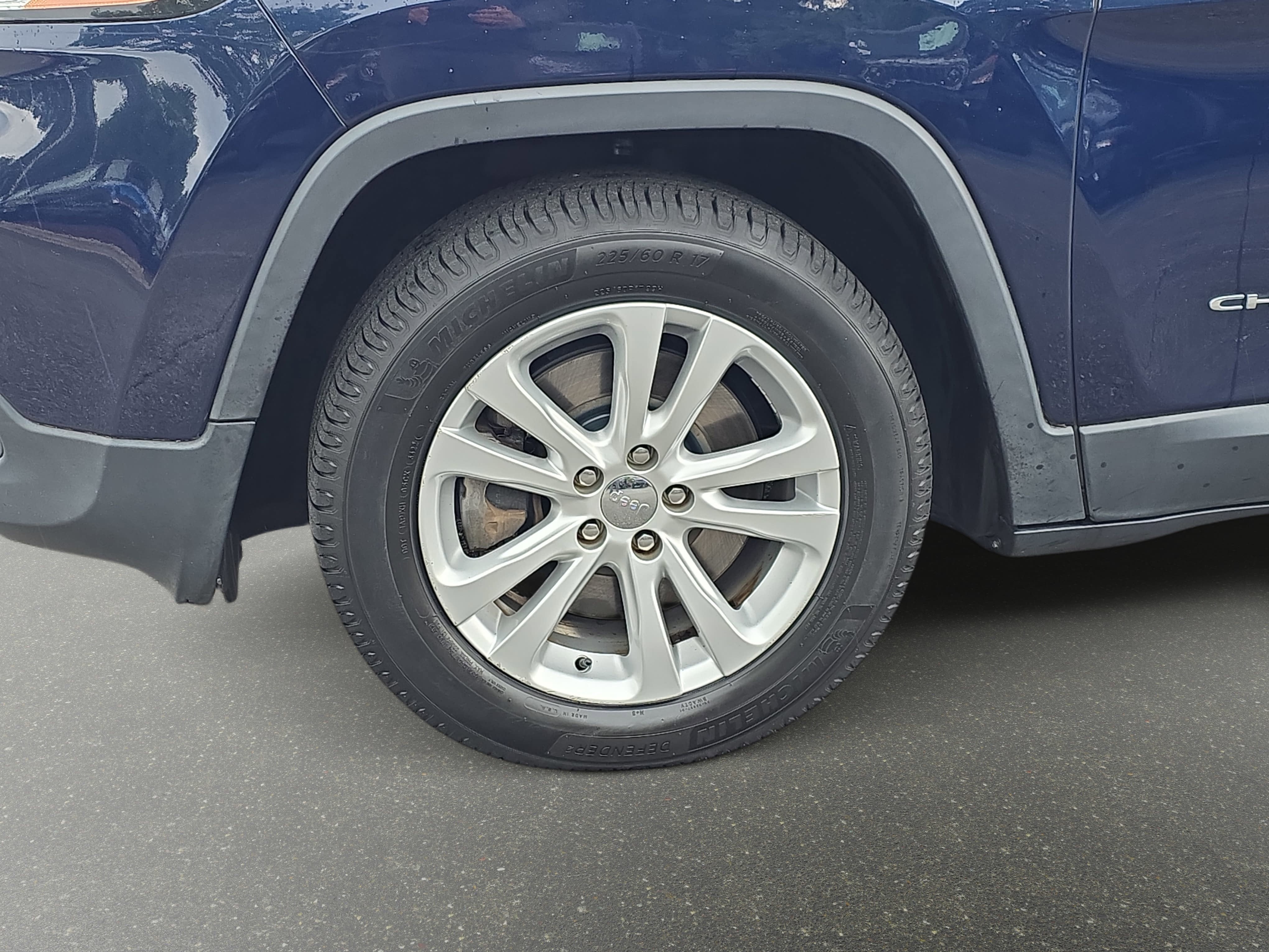2015 Jeep Cherokee Sport