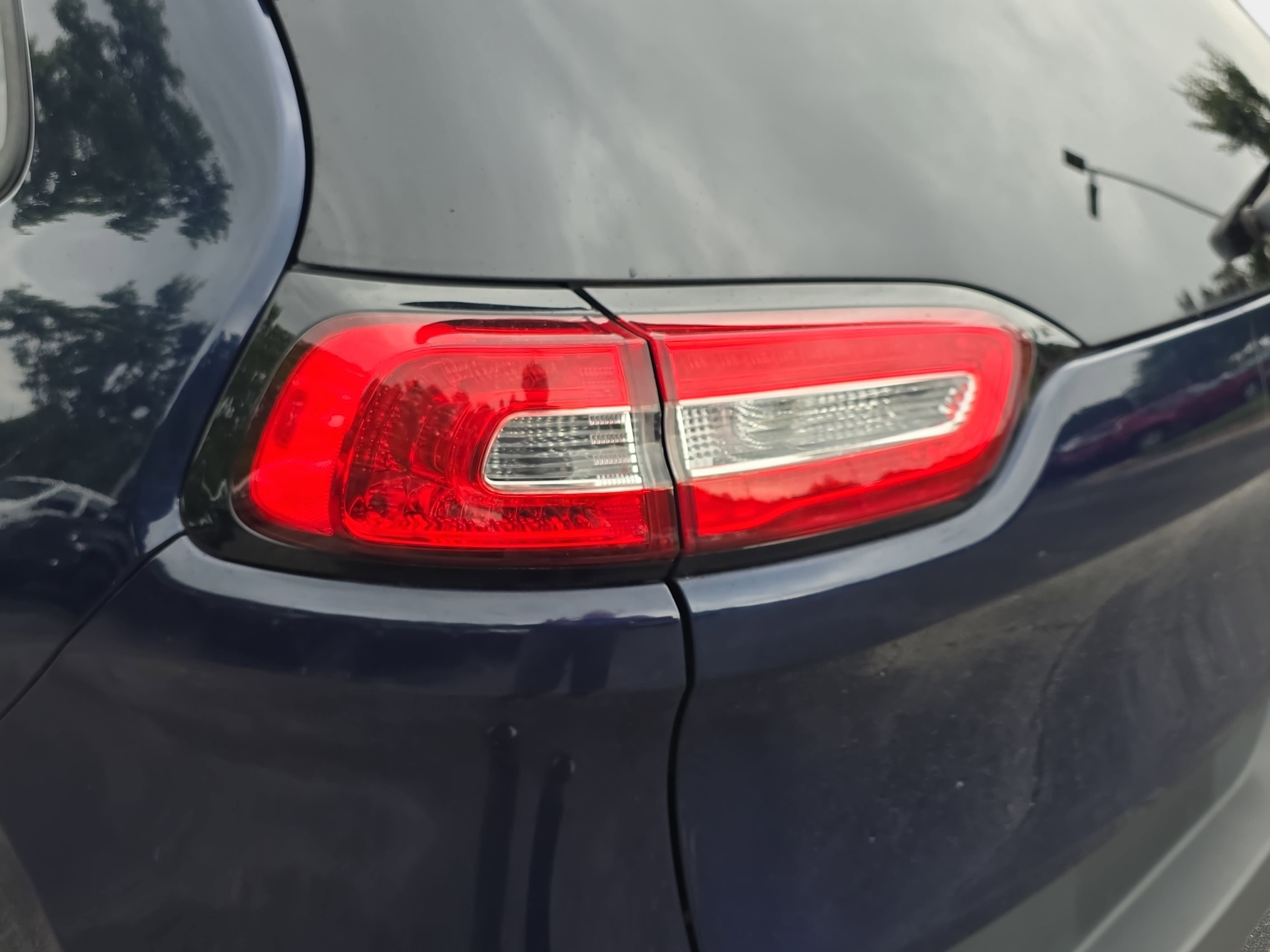 2015 Jeep Cherokee Sport