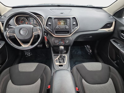 2015 Jeep Cherokee Sport