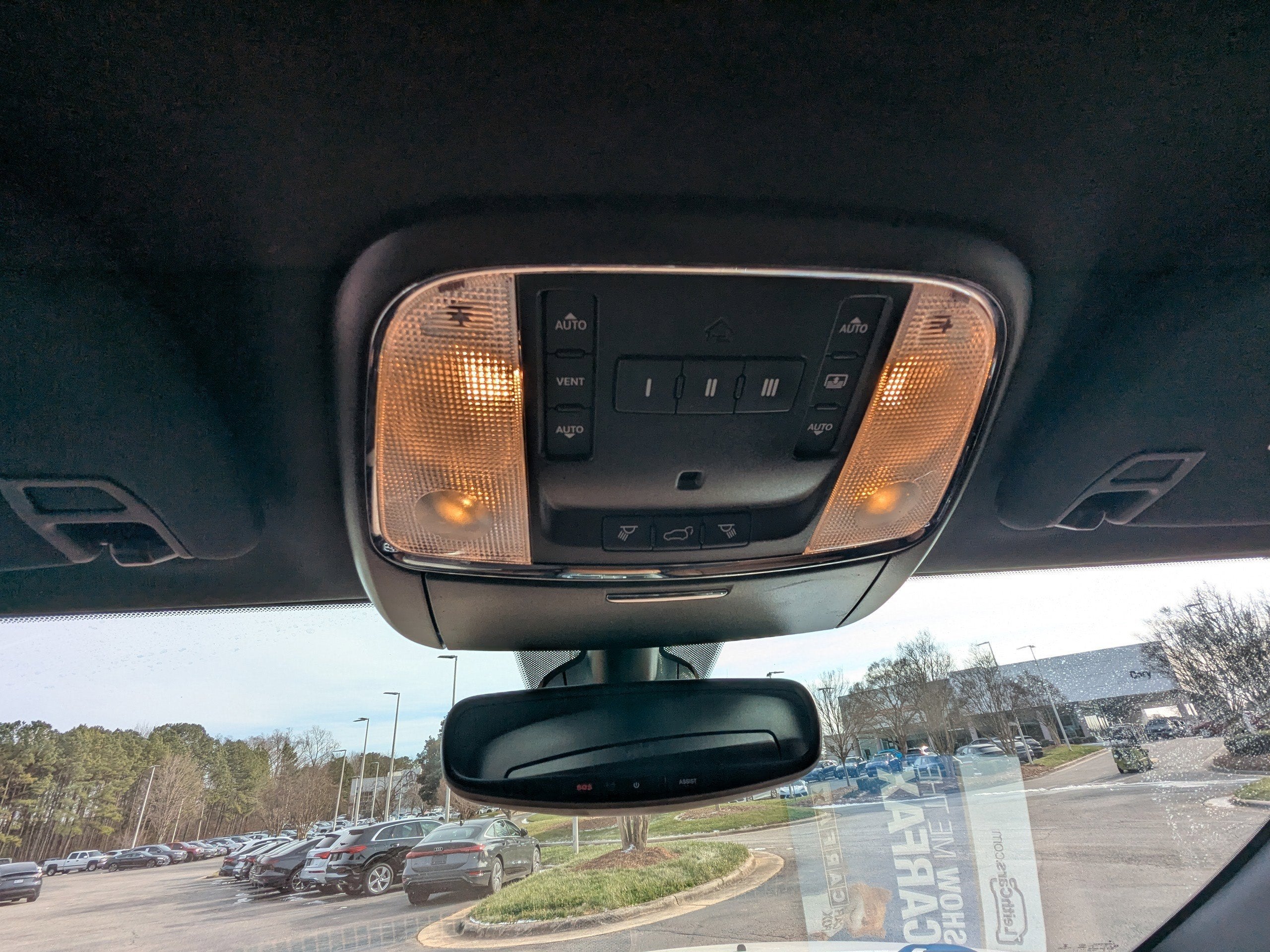 2020 Jeep Grand Cherokee Overland