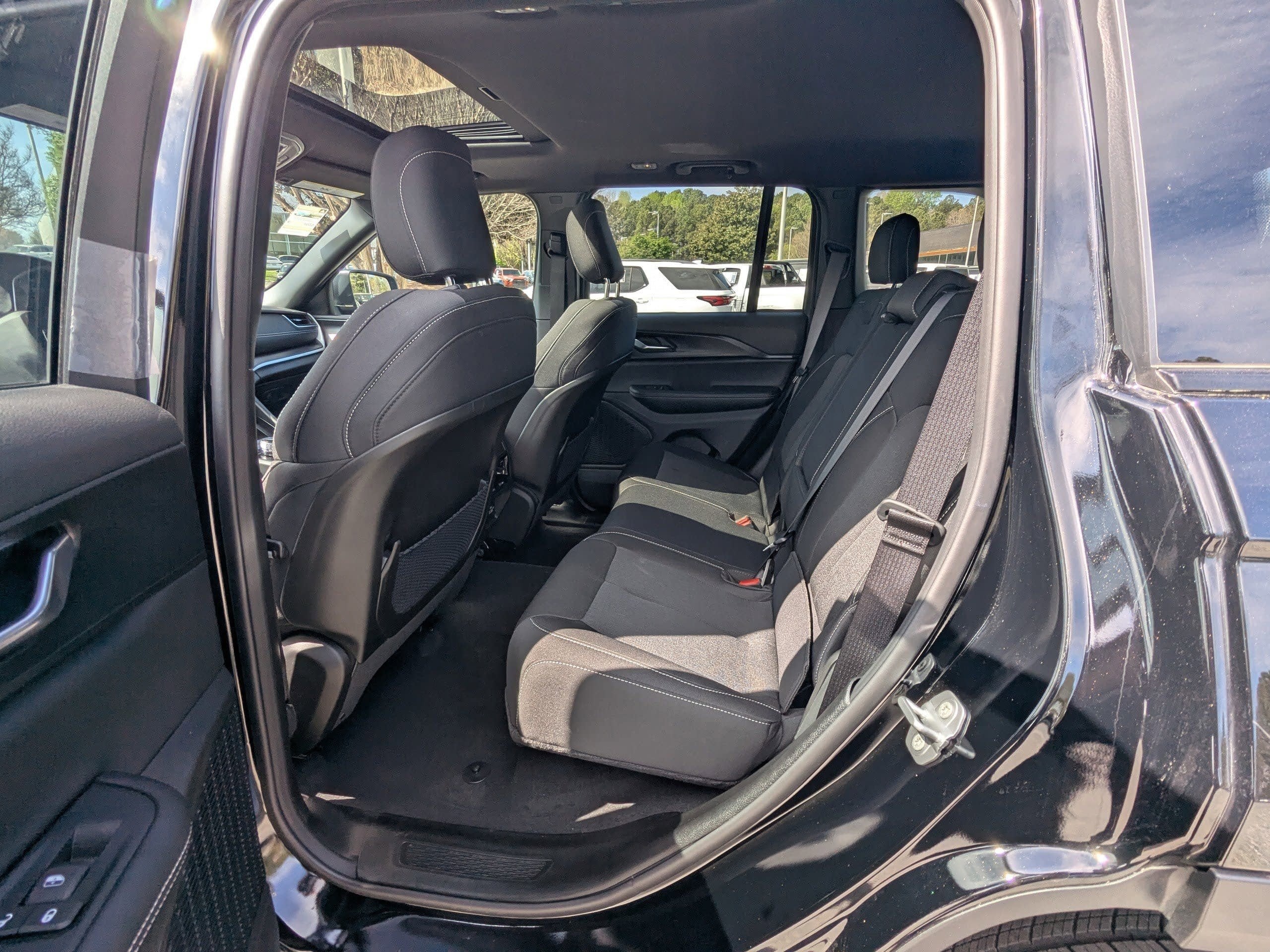 2025 Jeep Grand Cherokee Laredo X