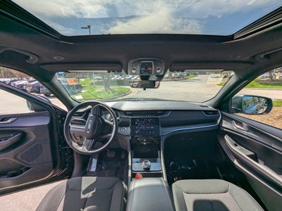 2025 Jeep Grand Cherokee Laredo X