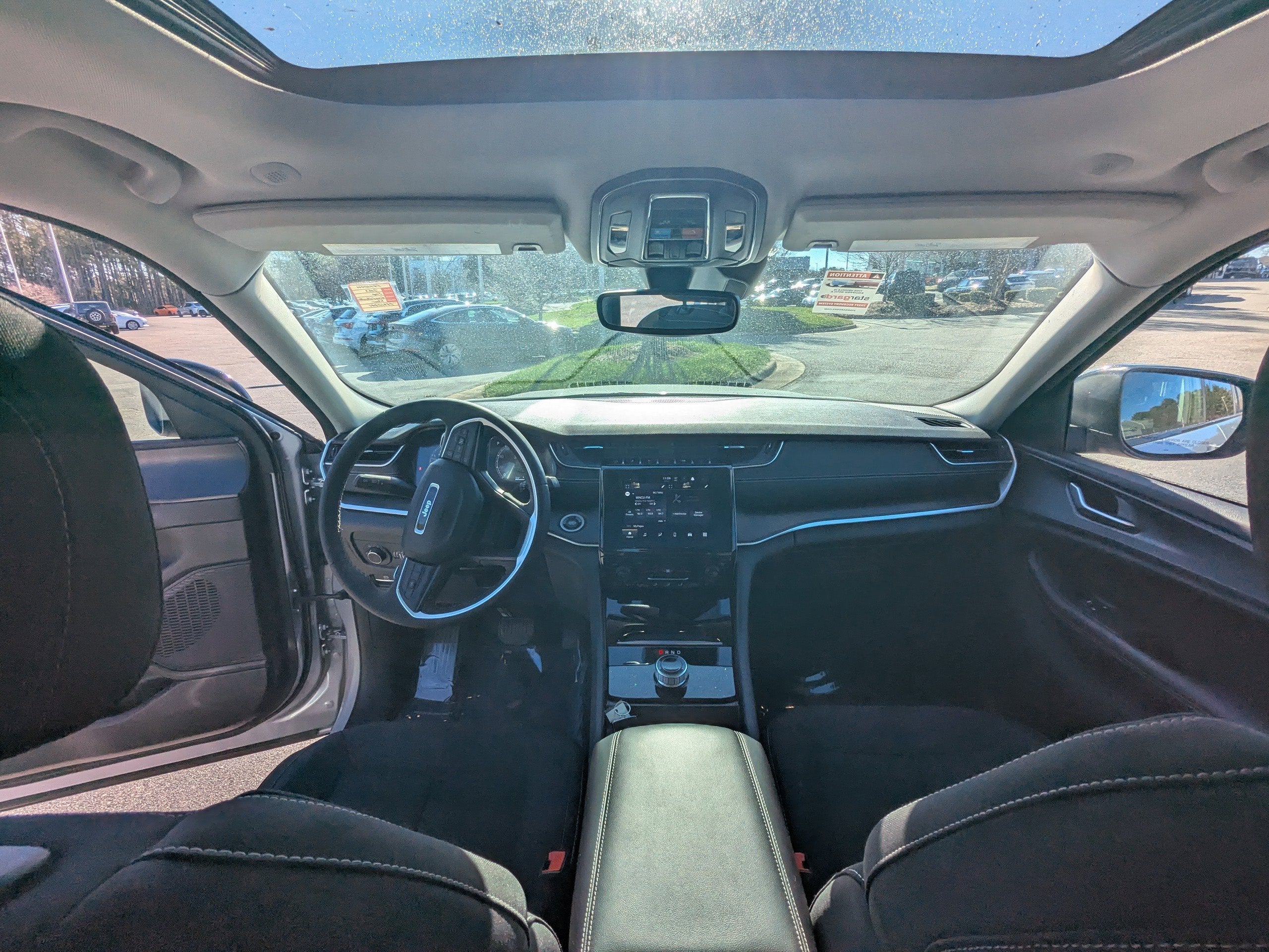 2023 Jeep Grand Cherokee Laredo X