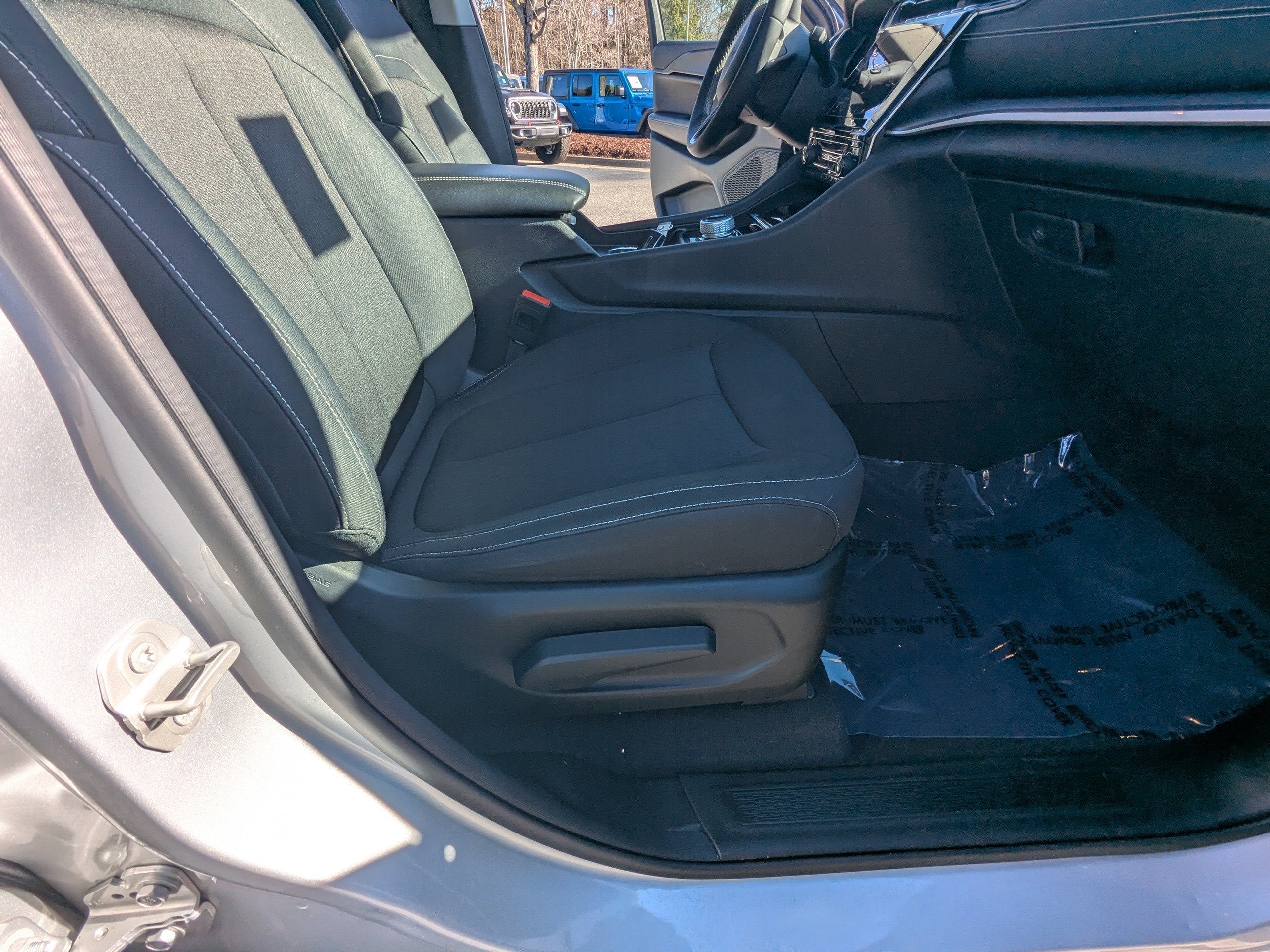 2023 Jeep Grand Cherokee Laredo X