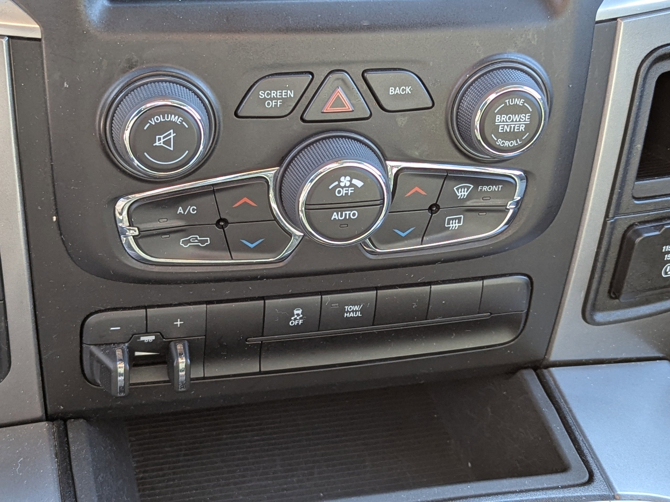 2023 RAM 1500 Classic SLT