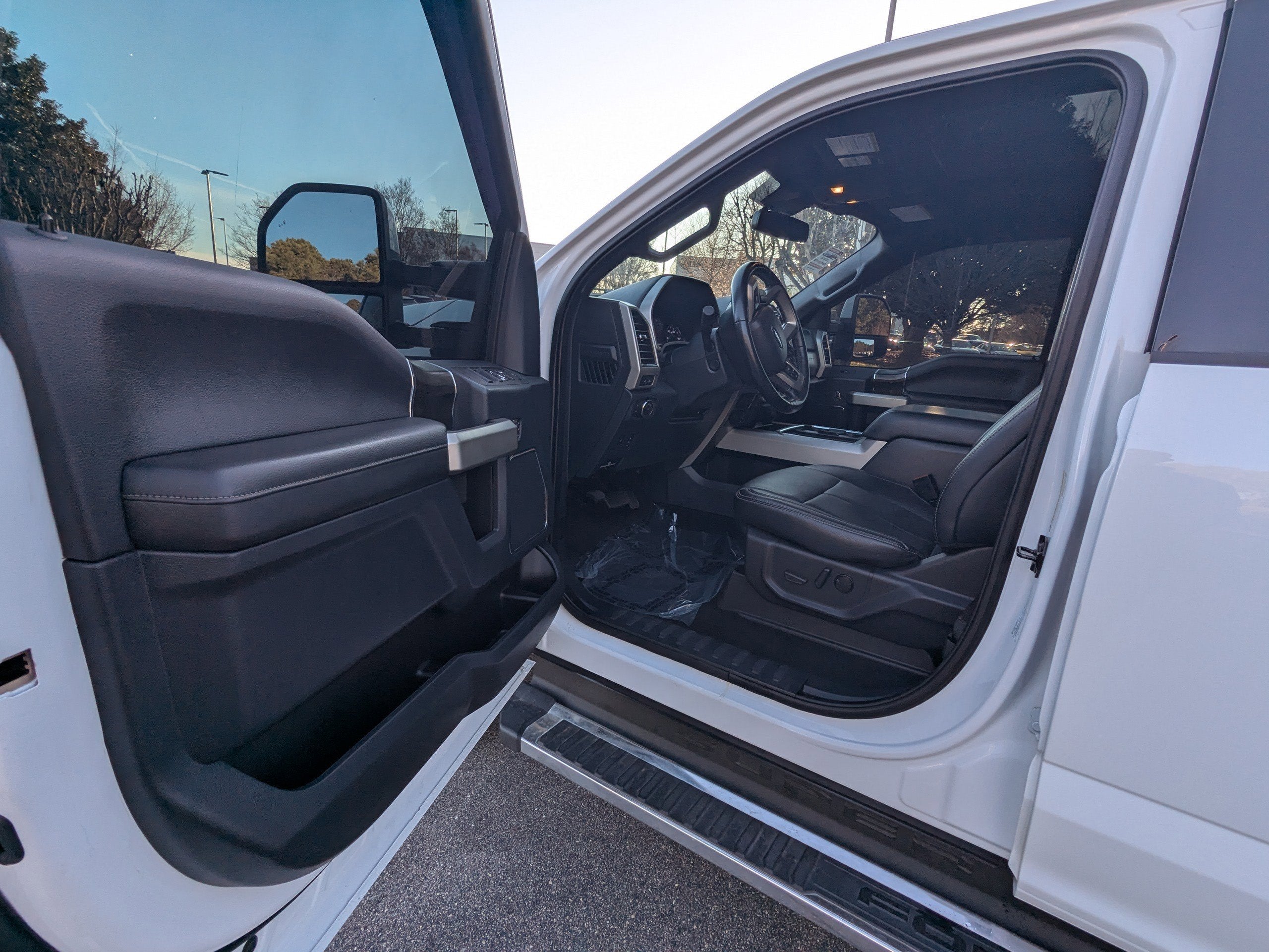 2022 Ford Super Duty F-250 SRW LARIAT