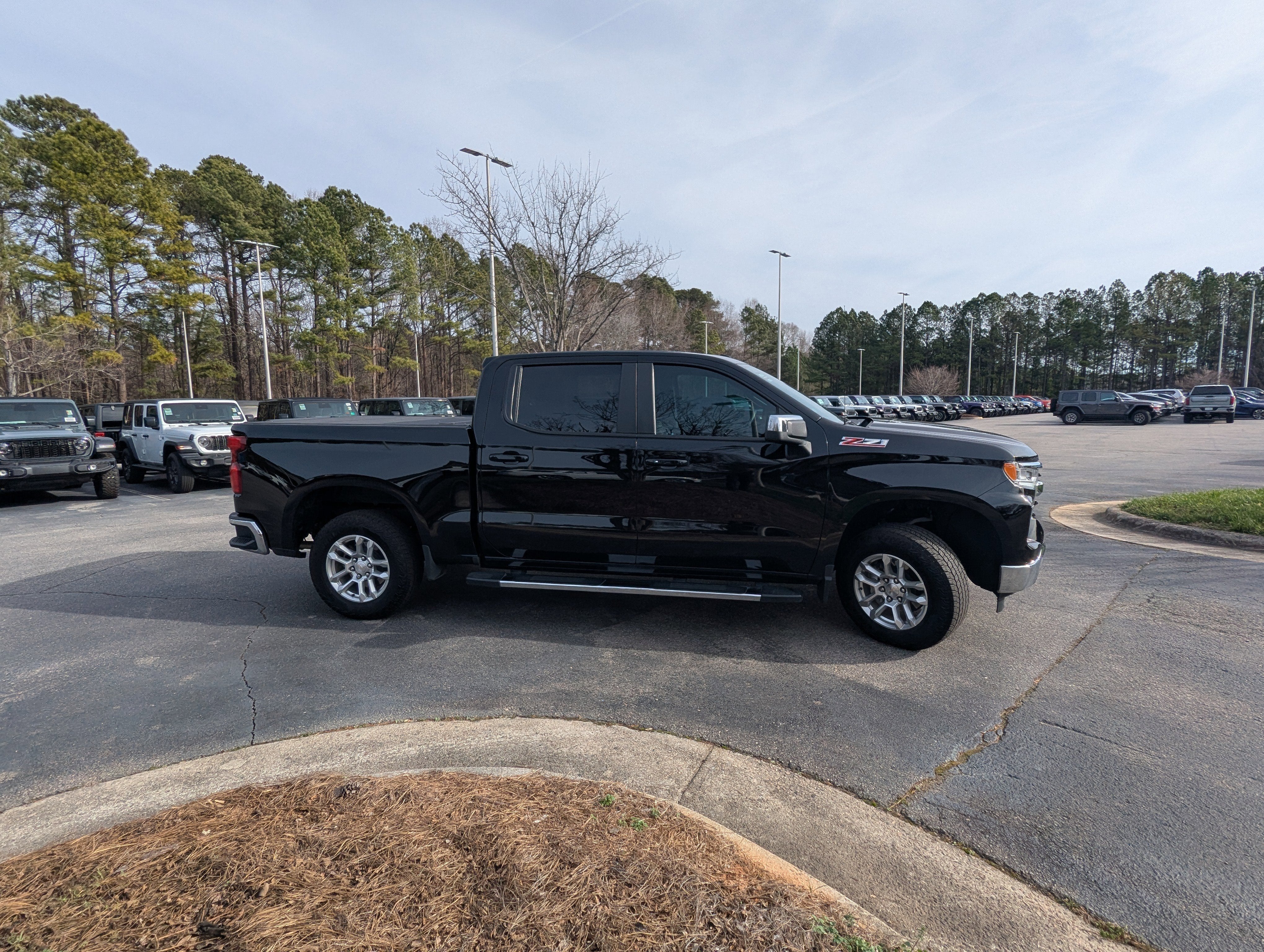 2024 Chevrolet Silverado 1500 LT