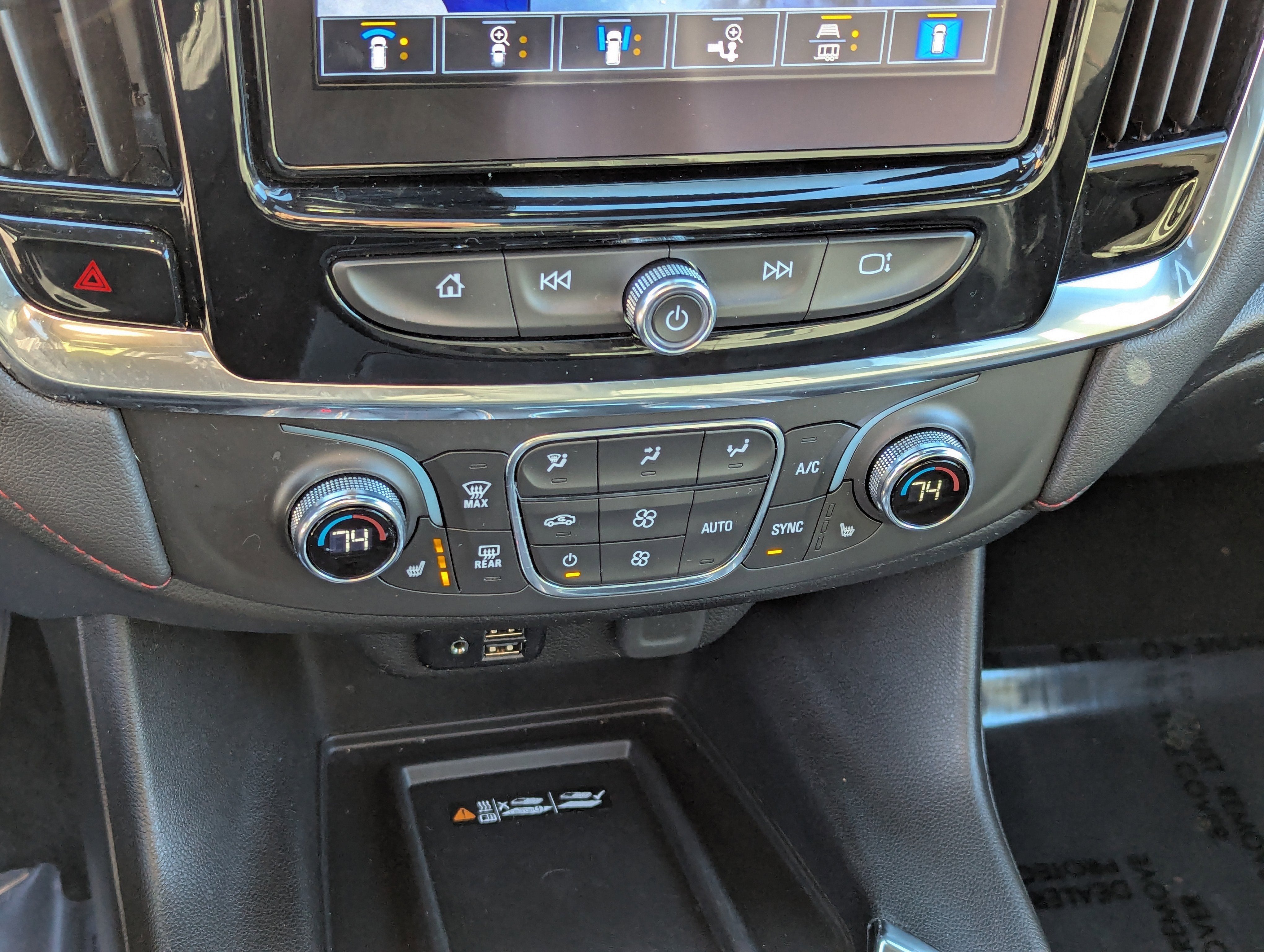 2023 Chevrolet Traverse RS