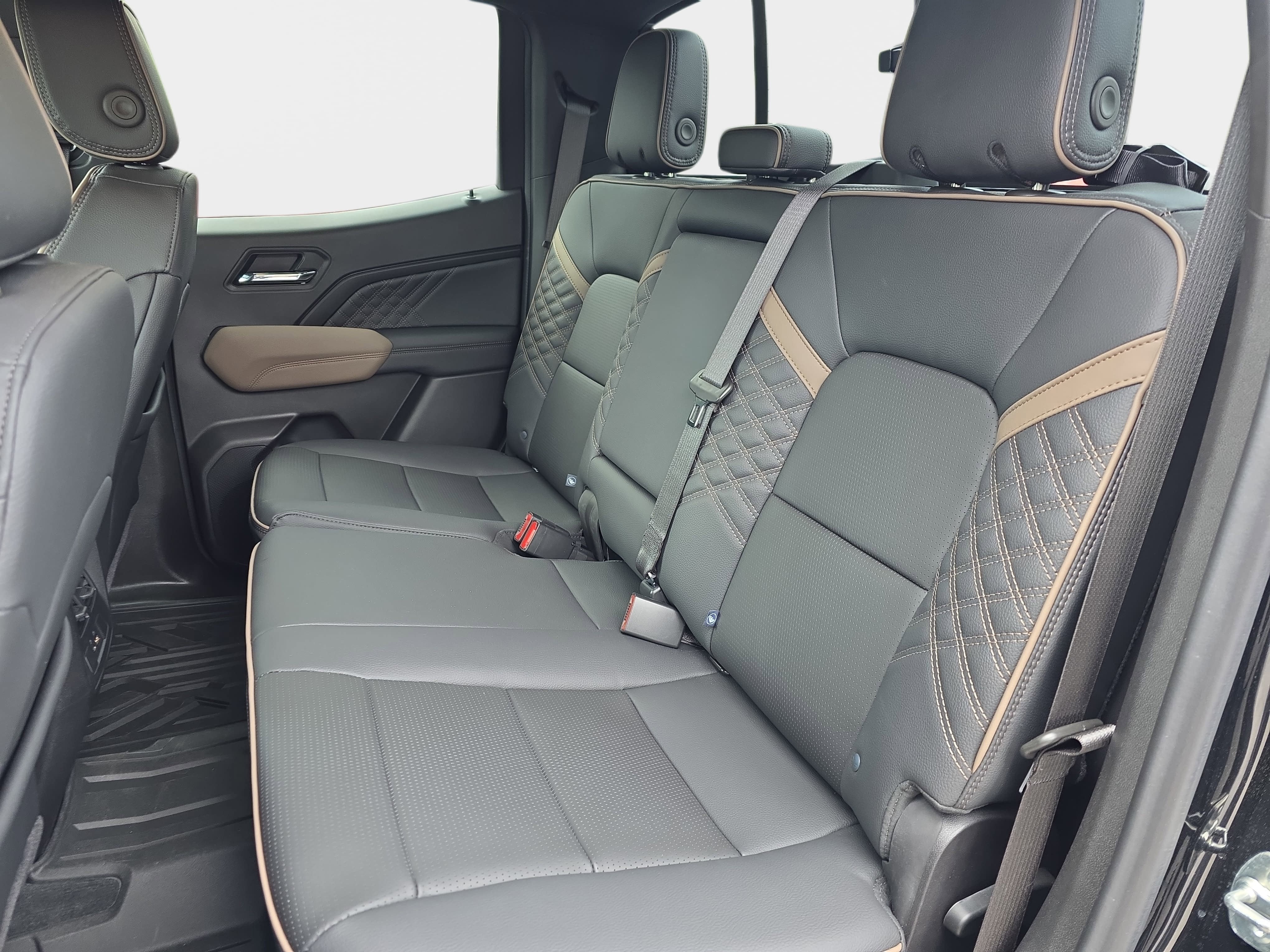 2025 GMC Canyon 4WD Denali