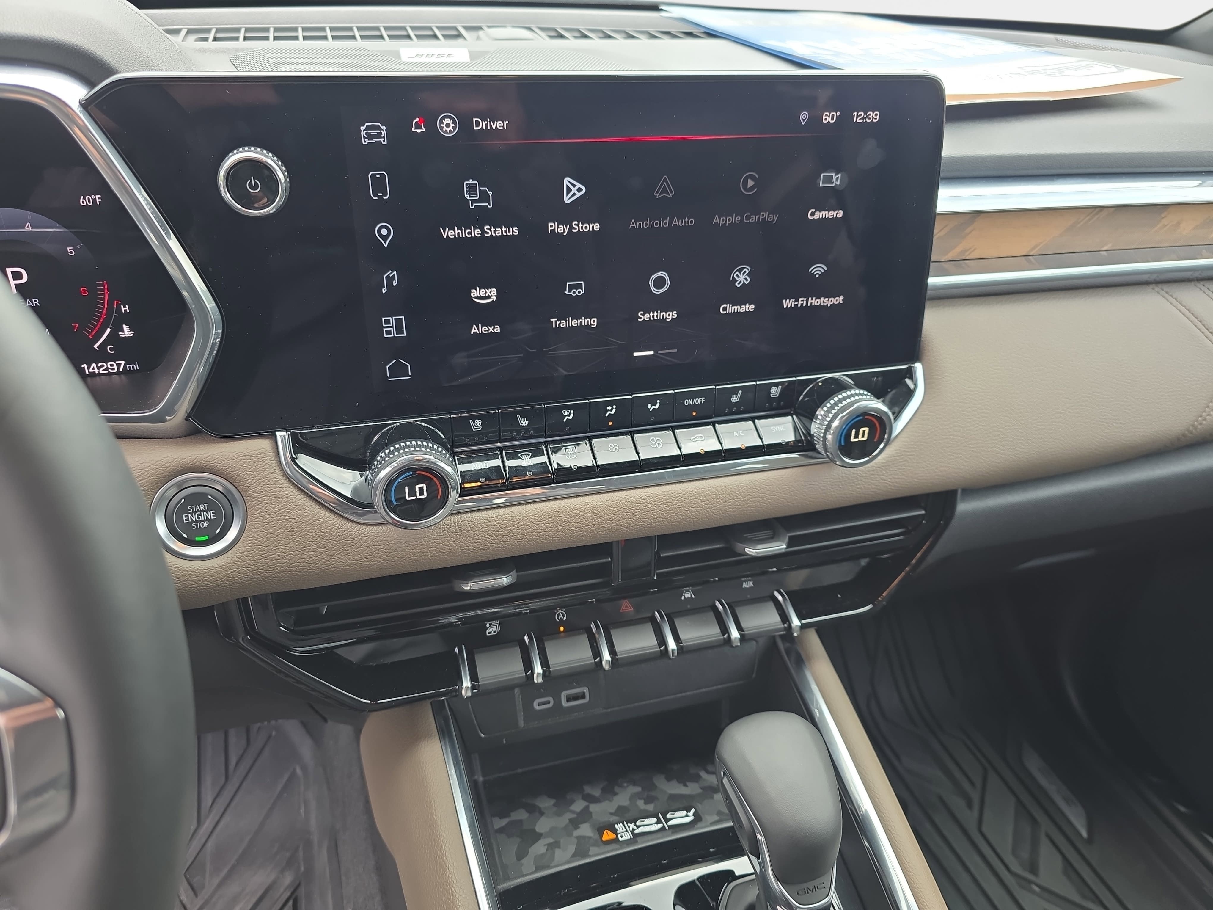 2025 GMC Canyon 4WD Denali