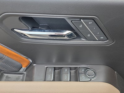 2025 GMC Canyon 4WD Denali