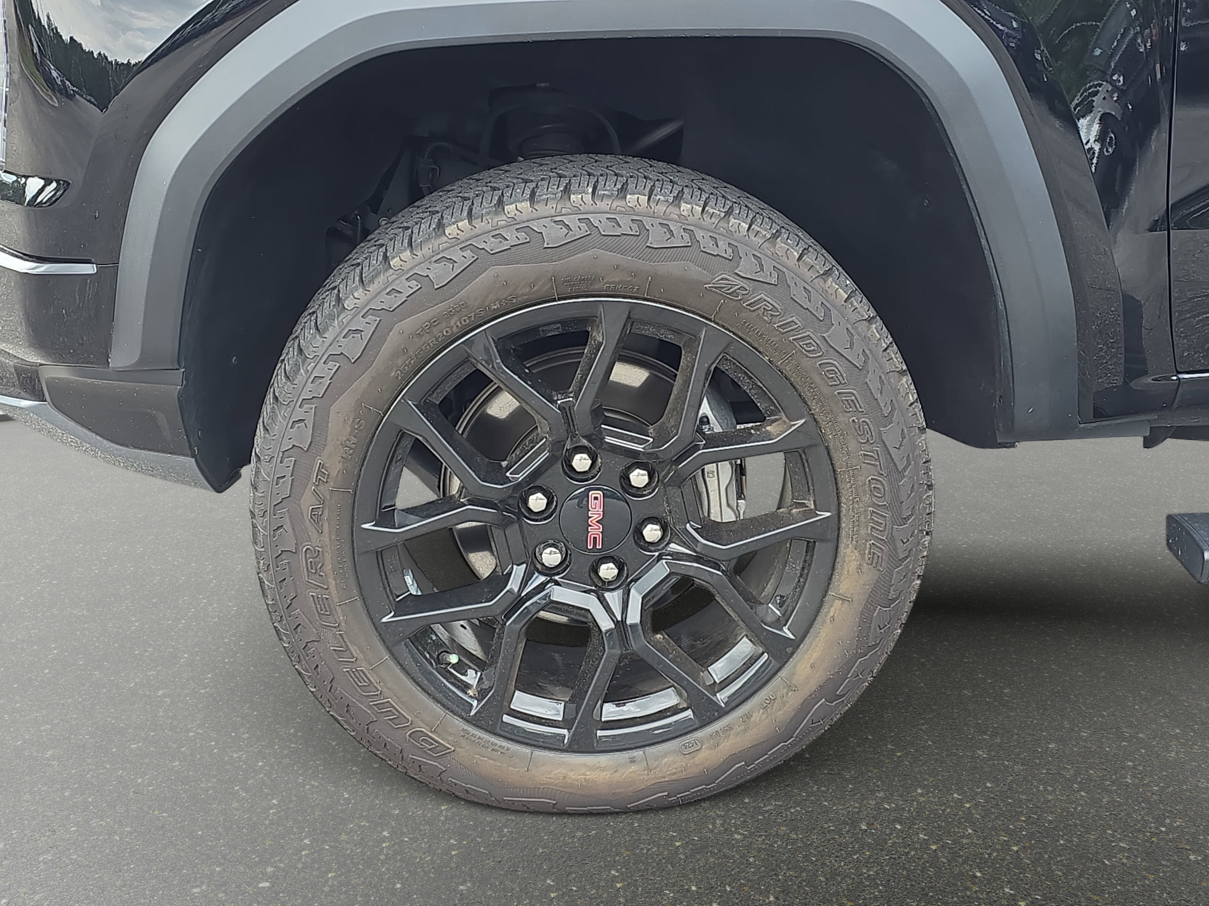 2025 GMC Canyon 4WD Denali
