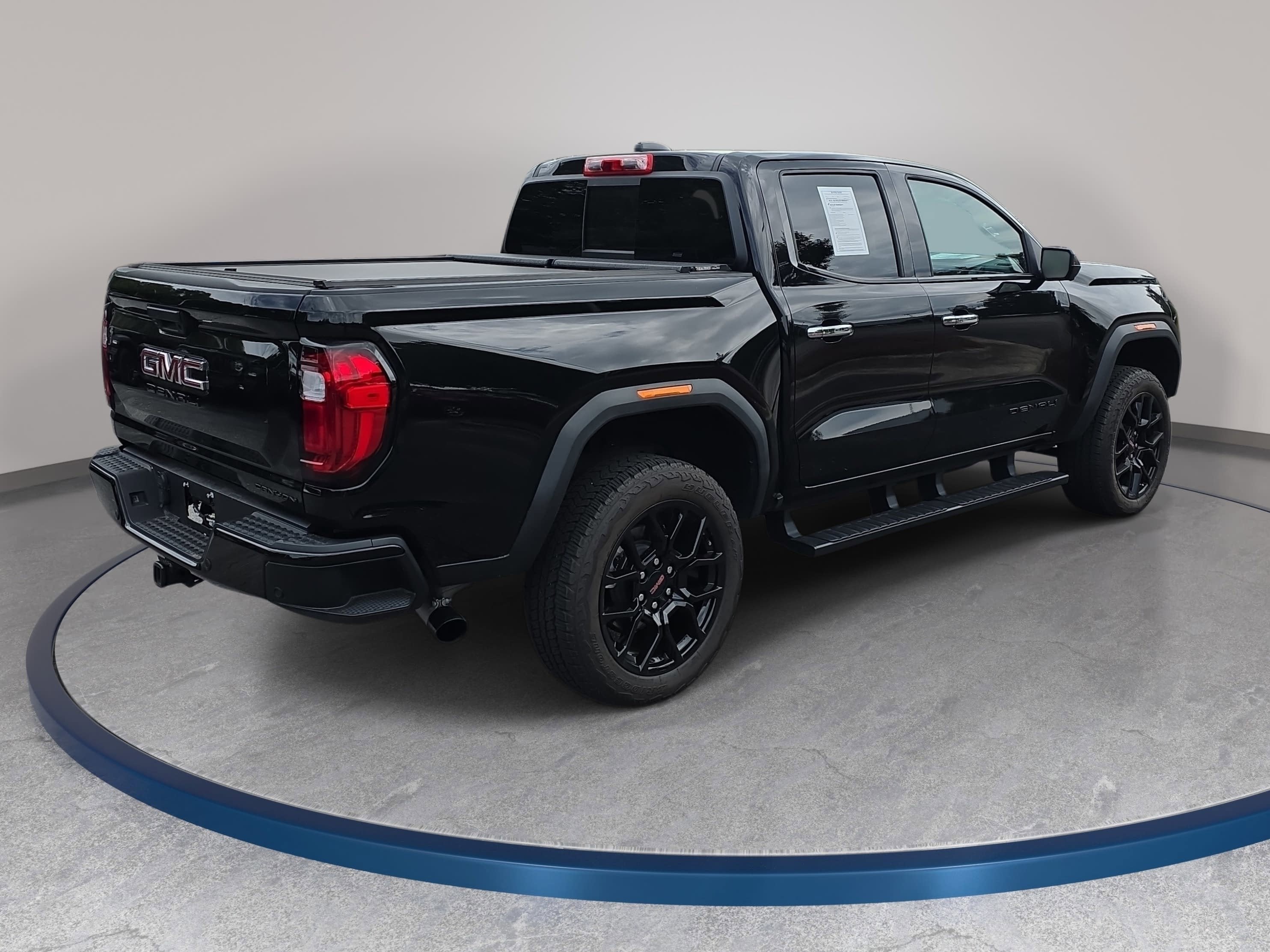 2025 GMC Canyon 4WD Denali