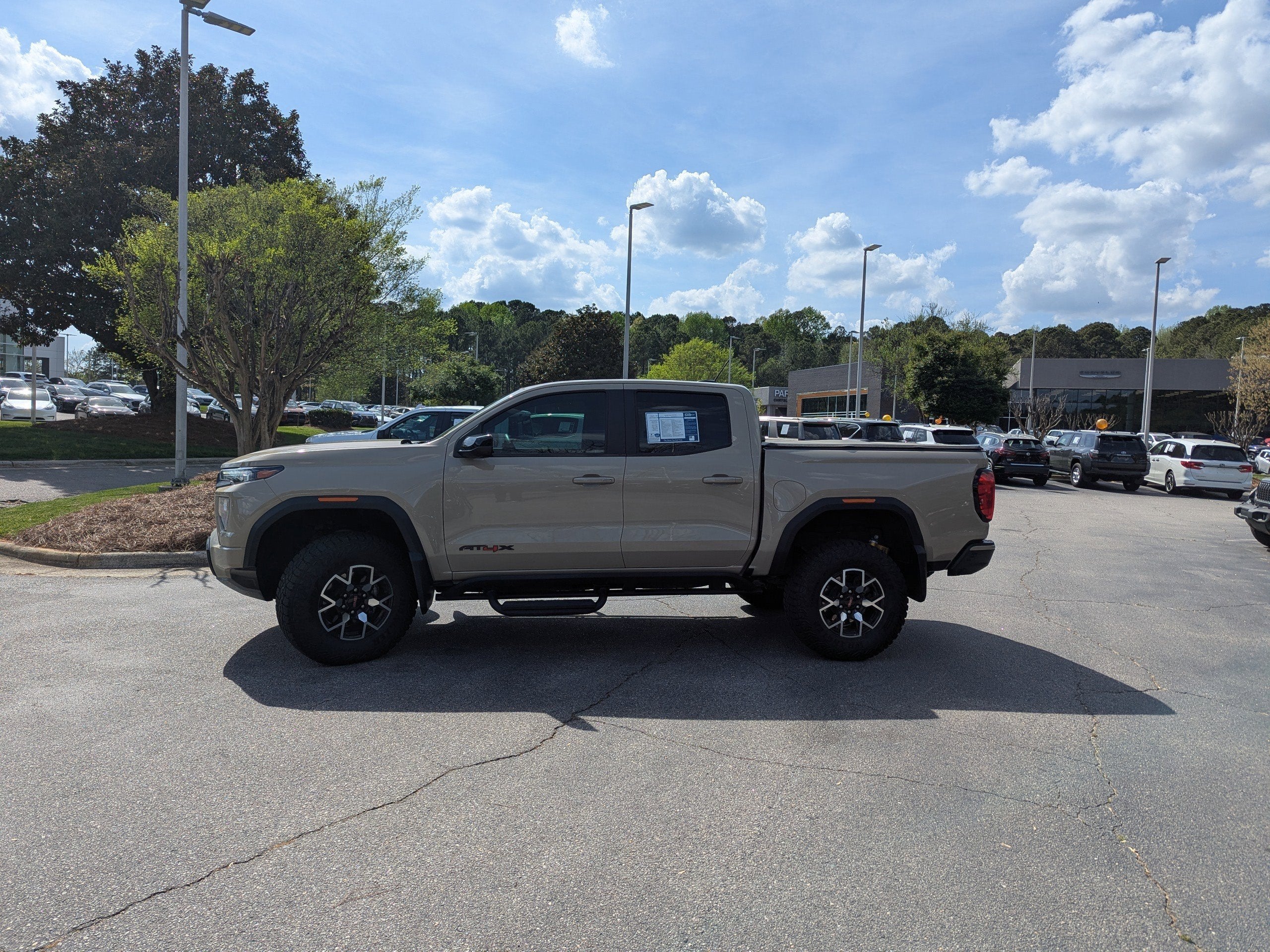 2023 GMC Canyon 4WD AT4X