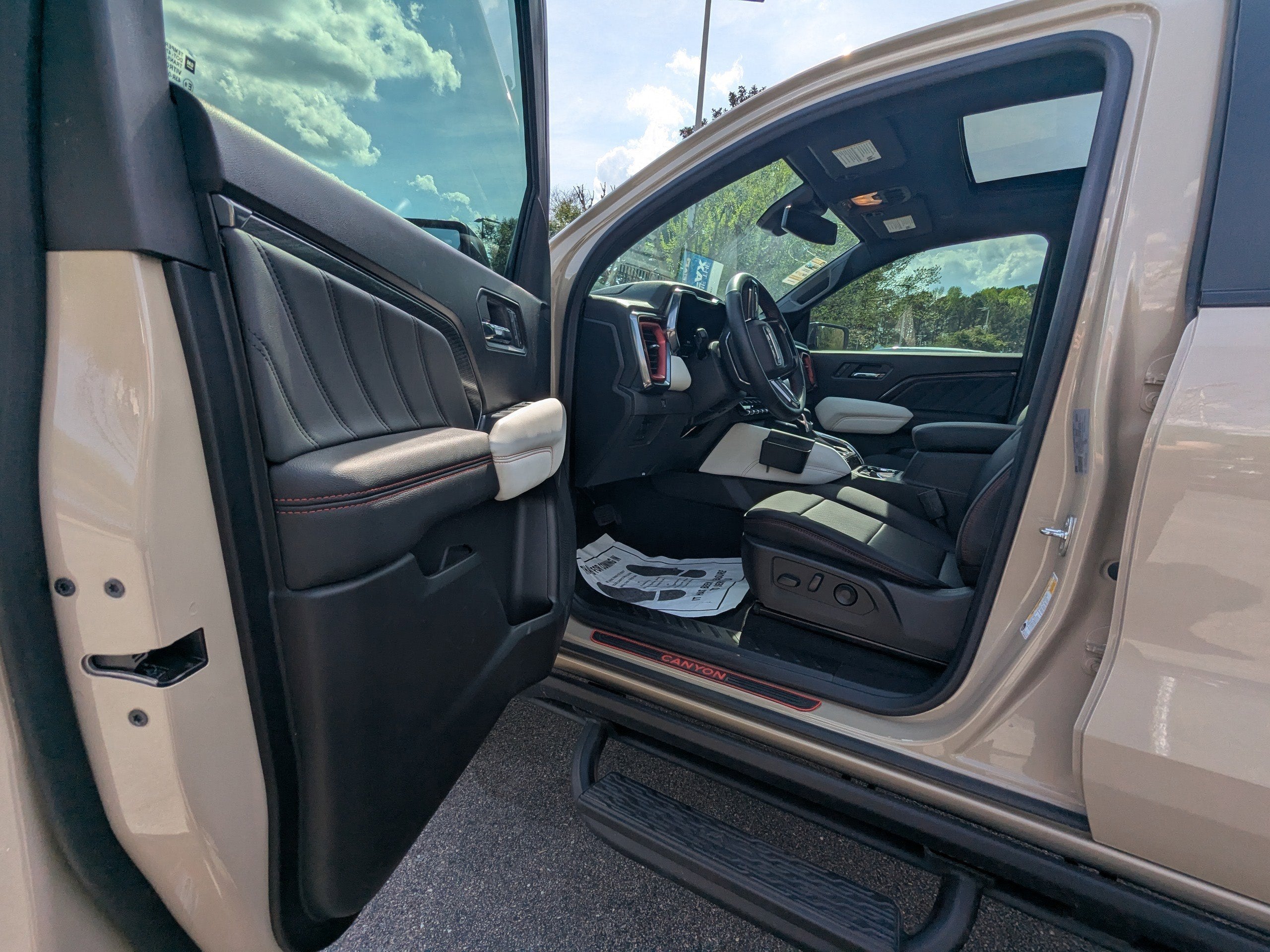 2023 GMC Canyon 4WD AT4X