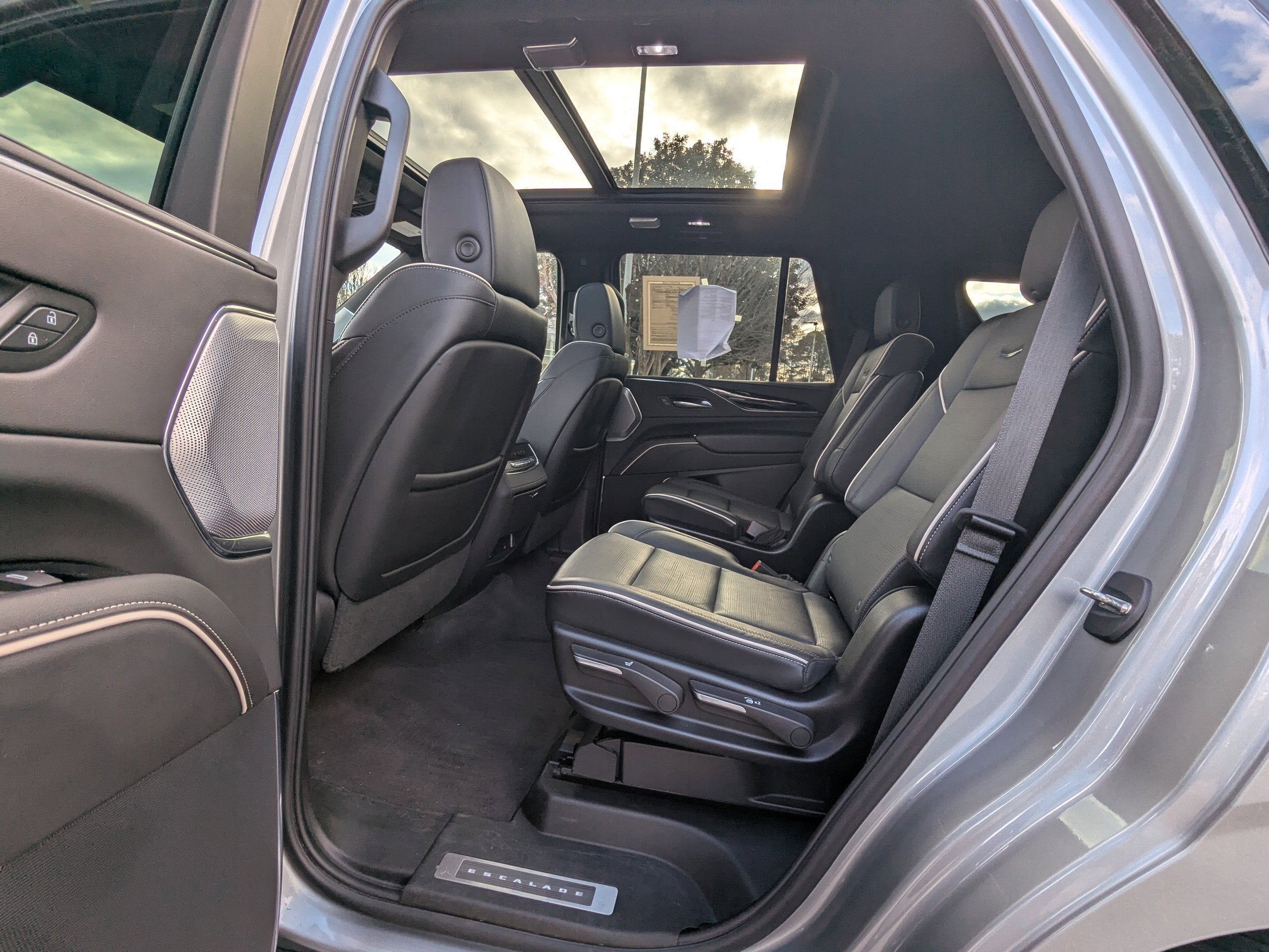 2024 Cadillac Escalade 4WD Sport