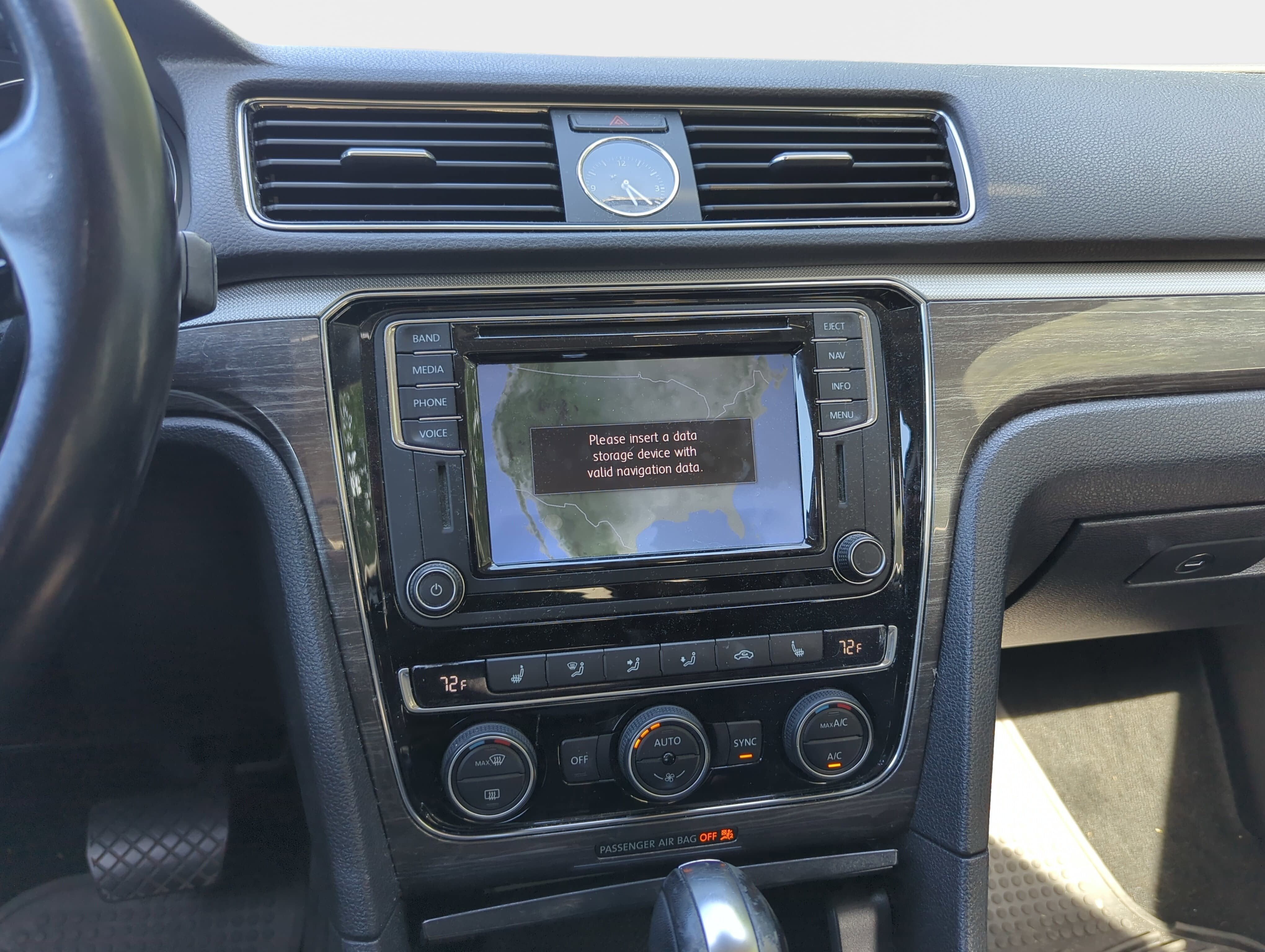 2017 Volkswagen Passat 1.8T SE w/Technology