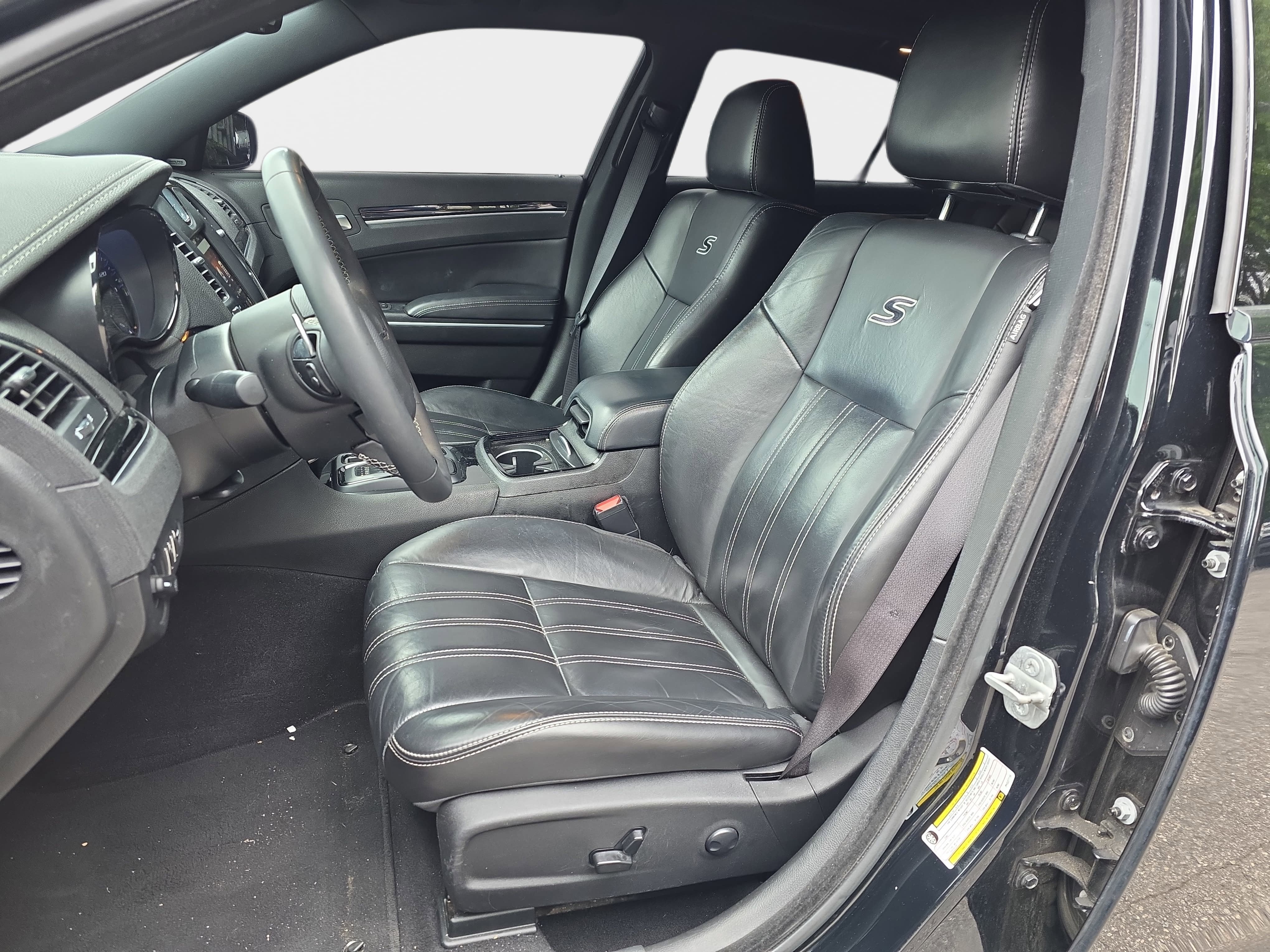 2023 Chrysler 300 300S