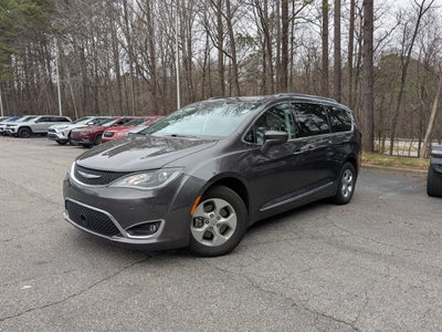 2017 Chrysler Pacifica Touring-L Plus