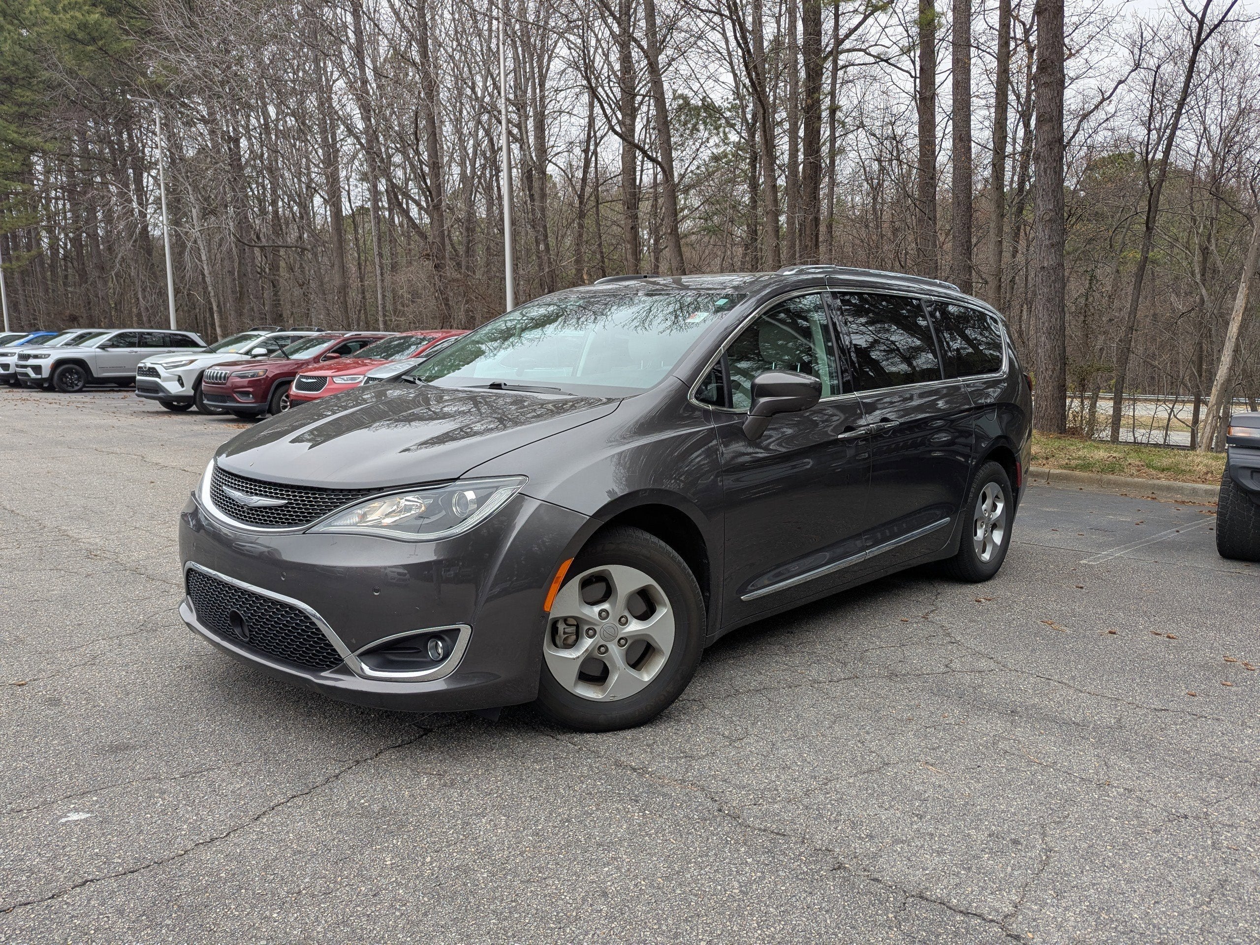 2017 Chrysler Pacifica Touring-L Plus