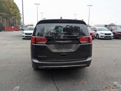 2017 Chrysler Pacifica Touring-L Plus