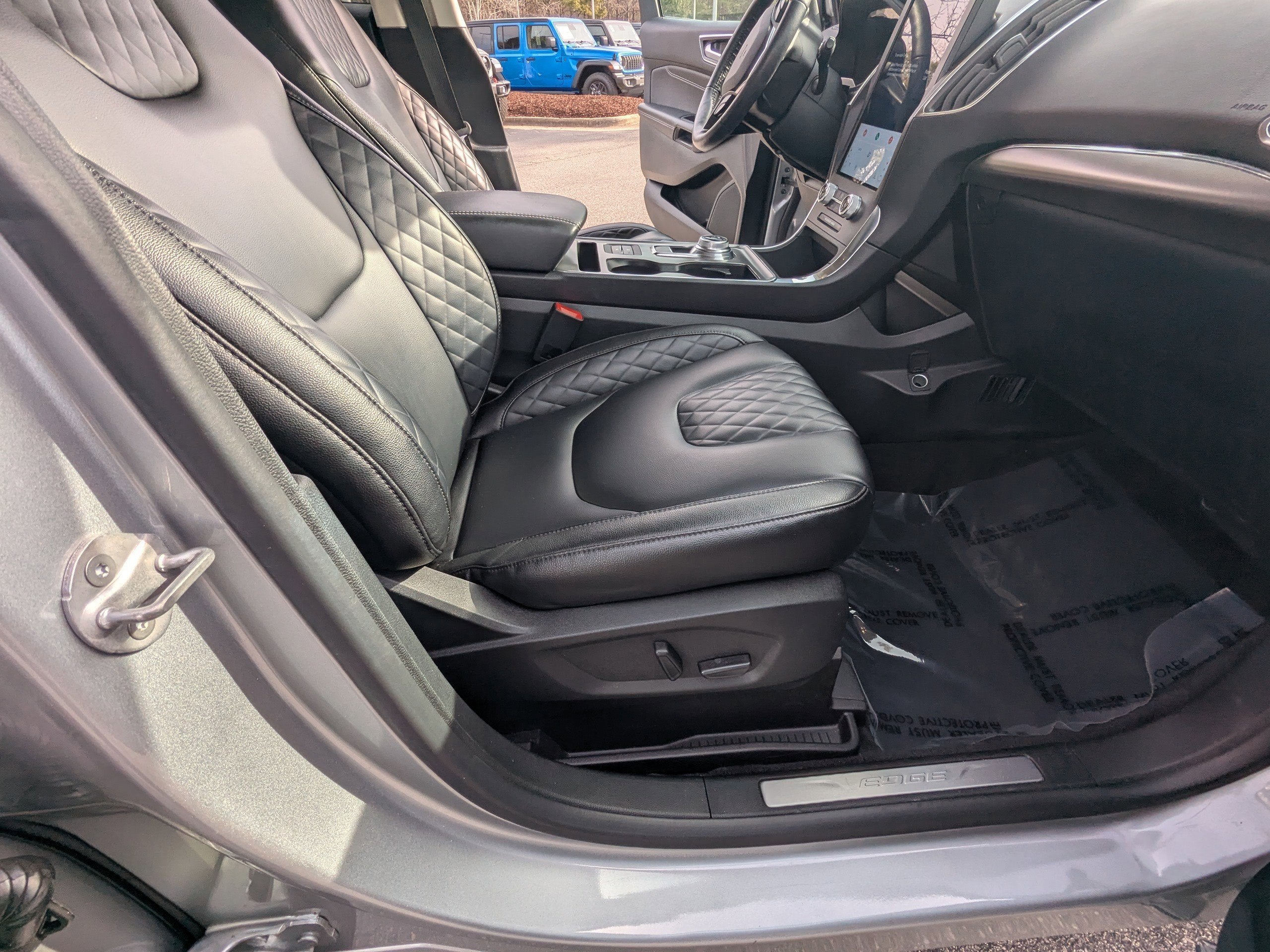 2023 Ford Edge Titanium