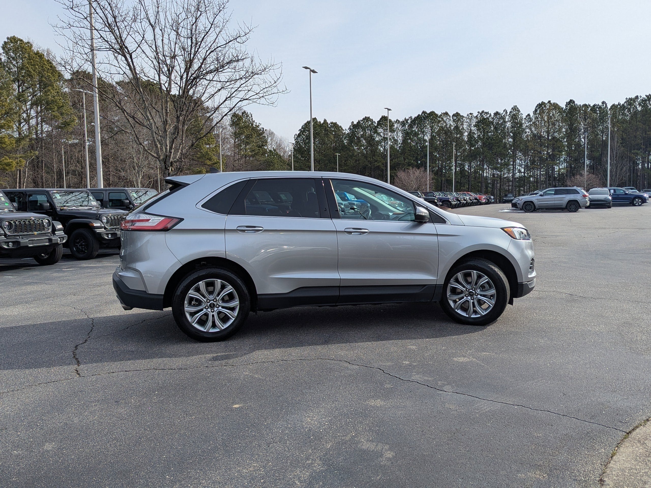 2023 Ford Edge Titanium