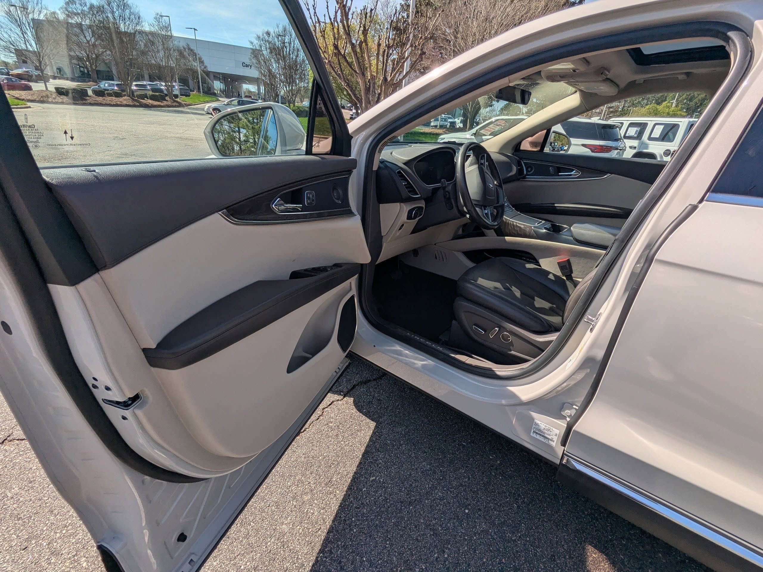 2020 Lincoln Nautilus Reserve