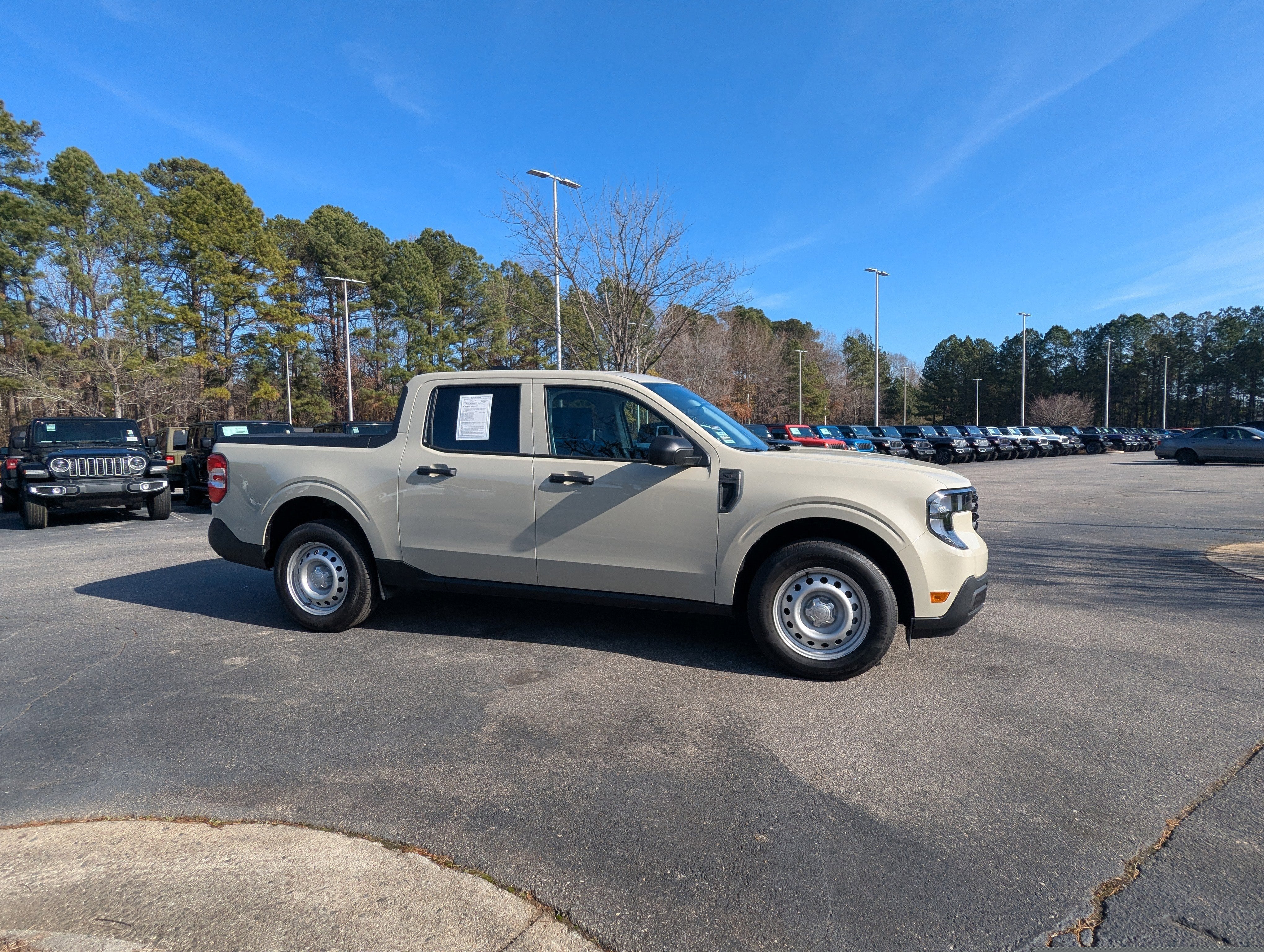 2025 Ford Maverick XL