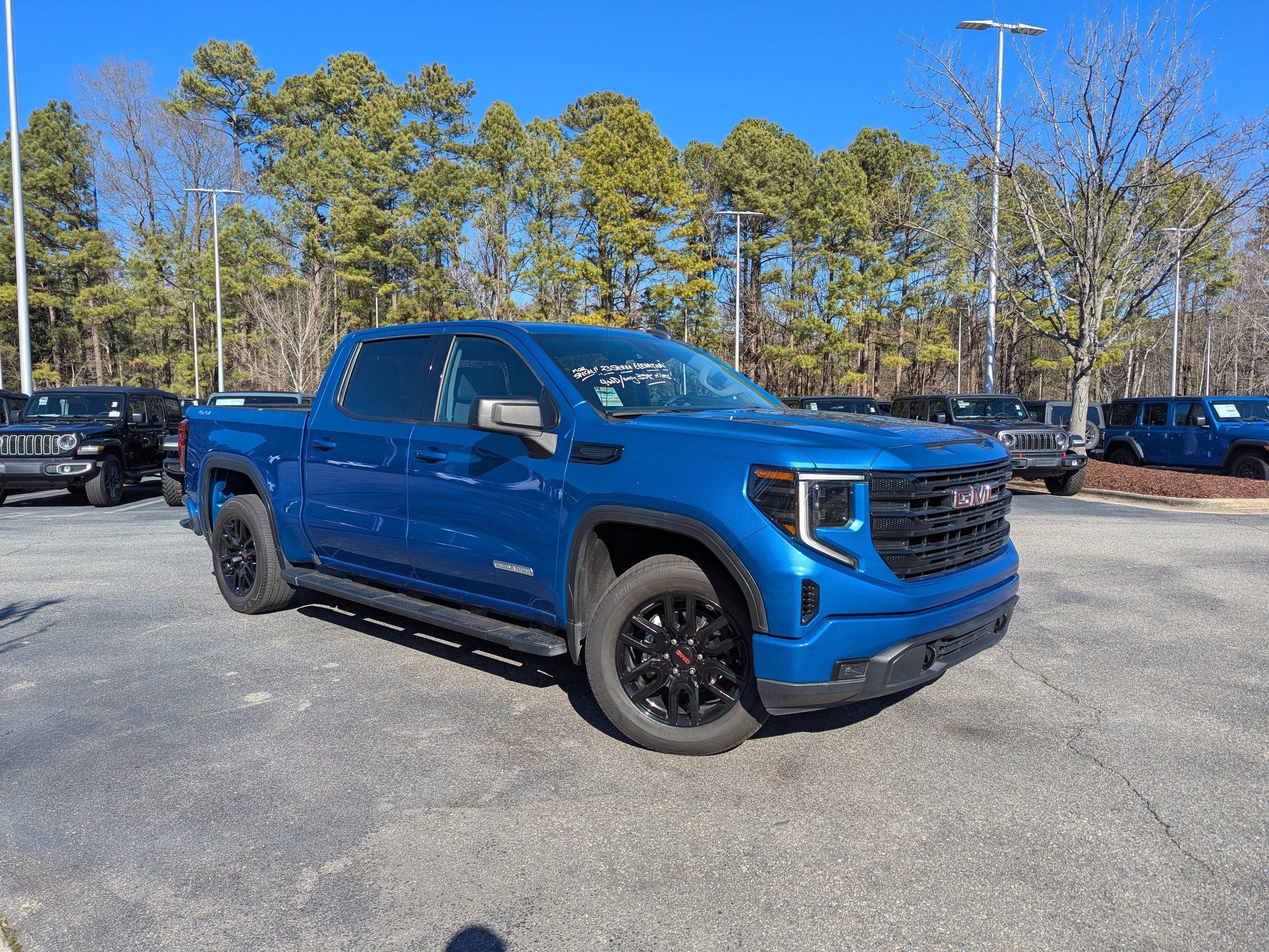 2023 GMC Sierra 1500 Elevation