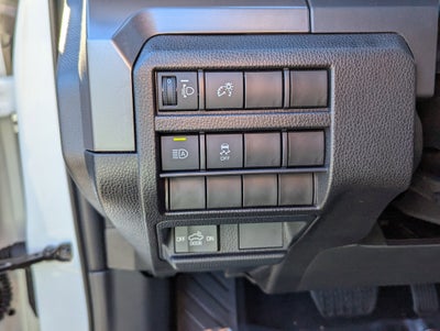 2025 Toyota Tacoma 4WD SR5