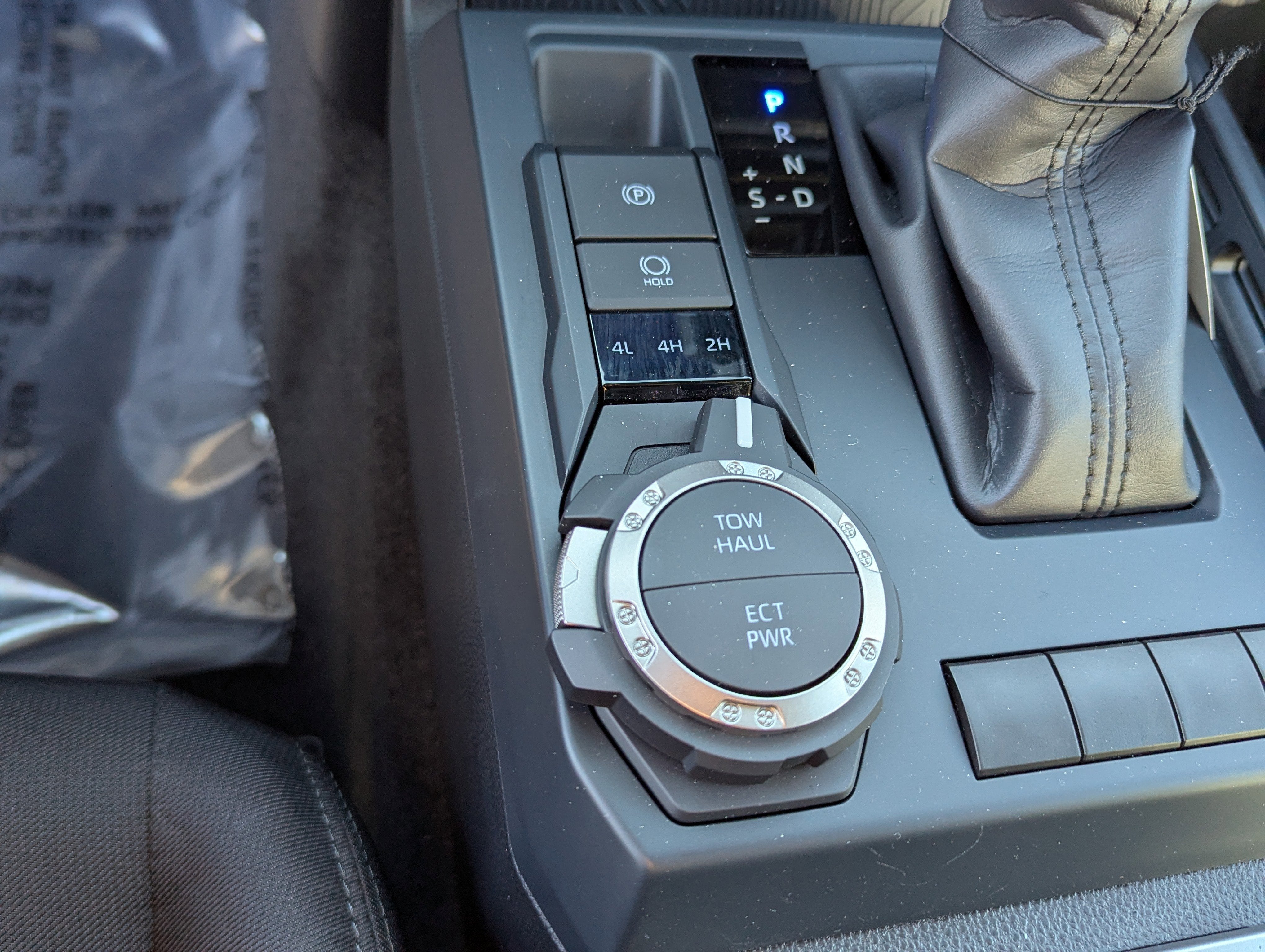 2025 Toyota Tacoma 4WD SR5