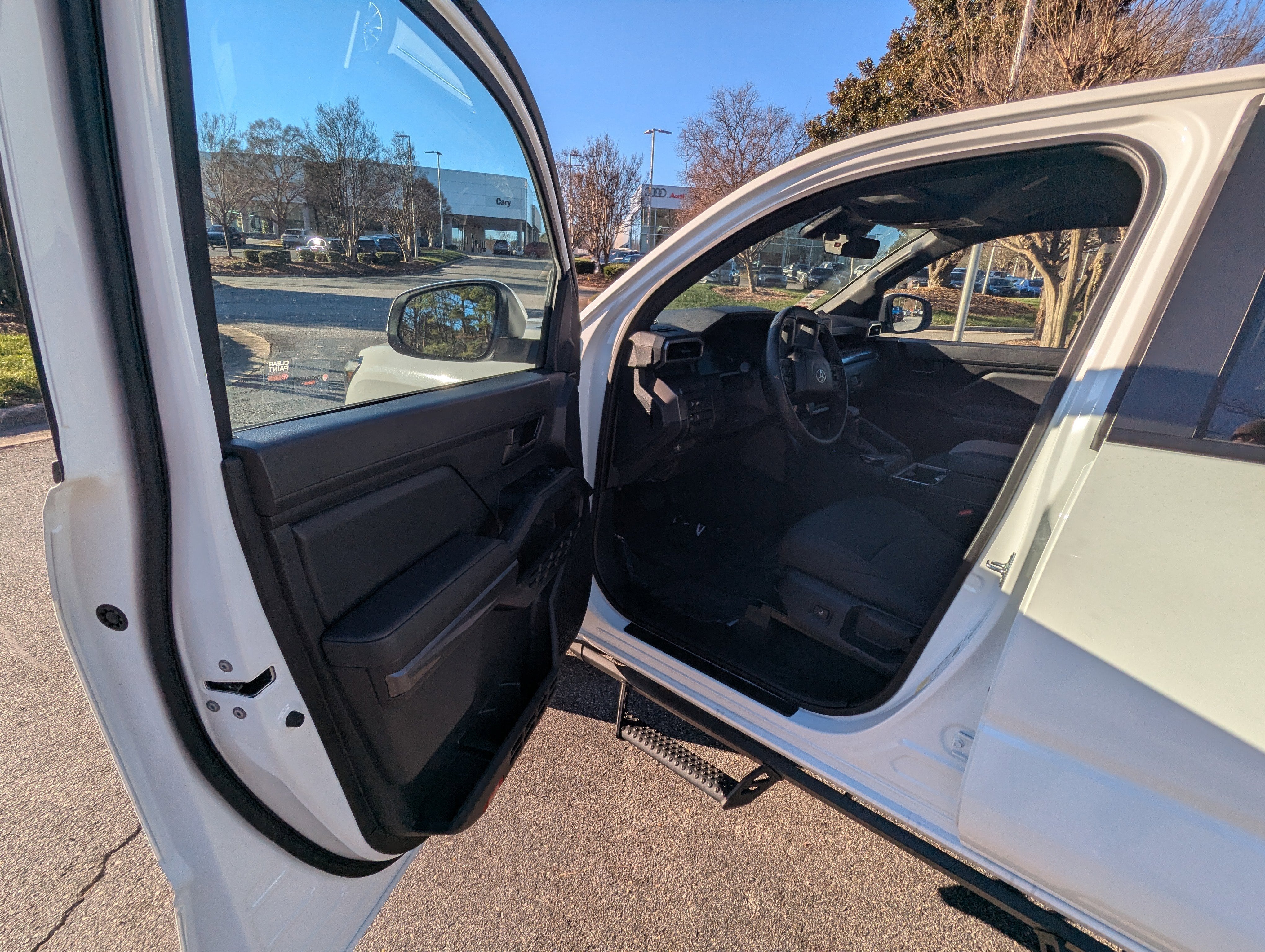 2025 Toyota Tacoma 4WD SR5