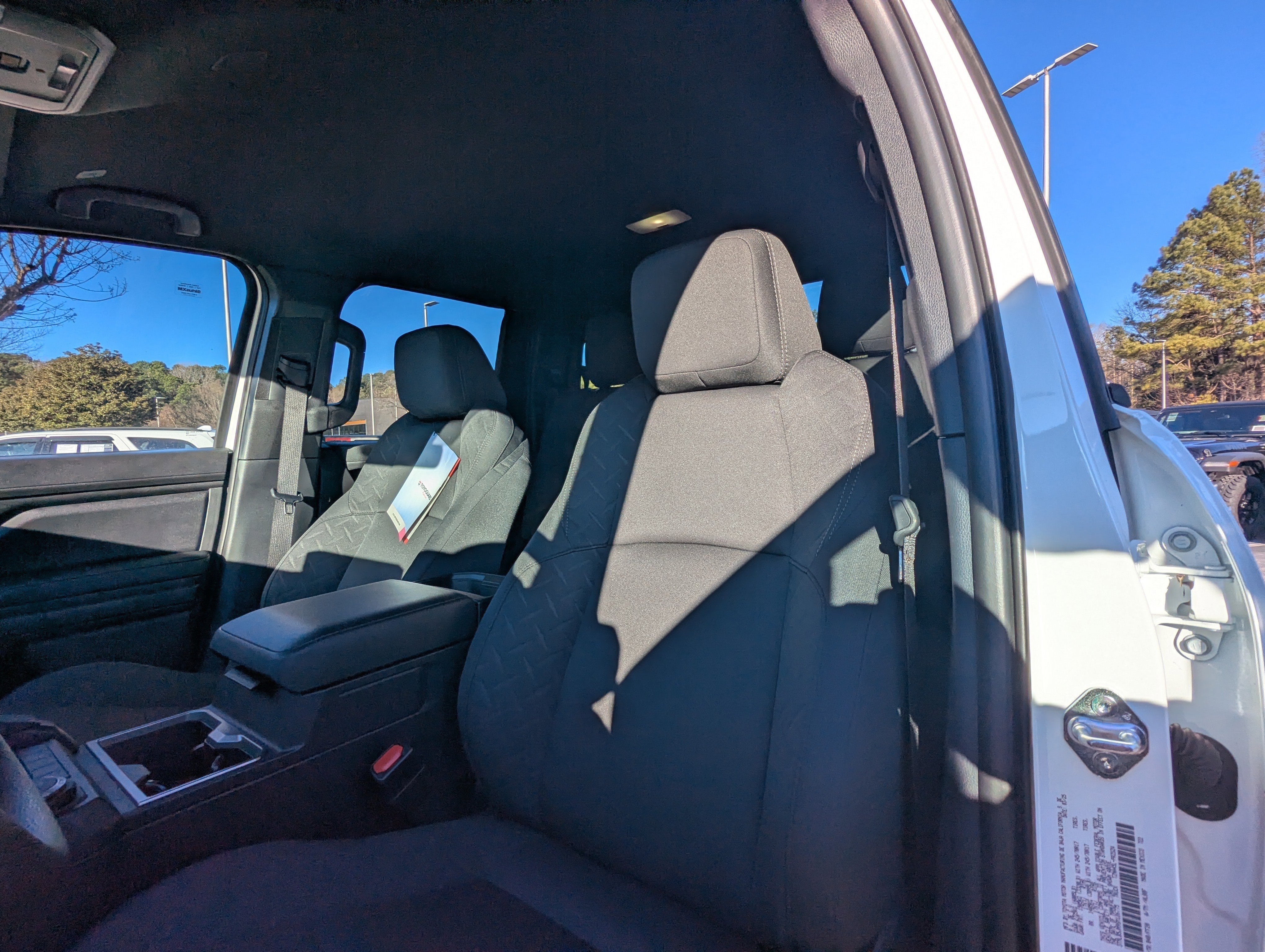 2025 Toyota Tacoma 4WD SR5