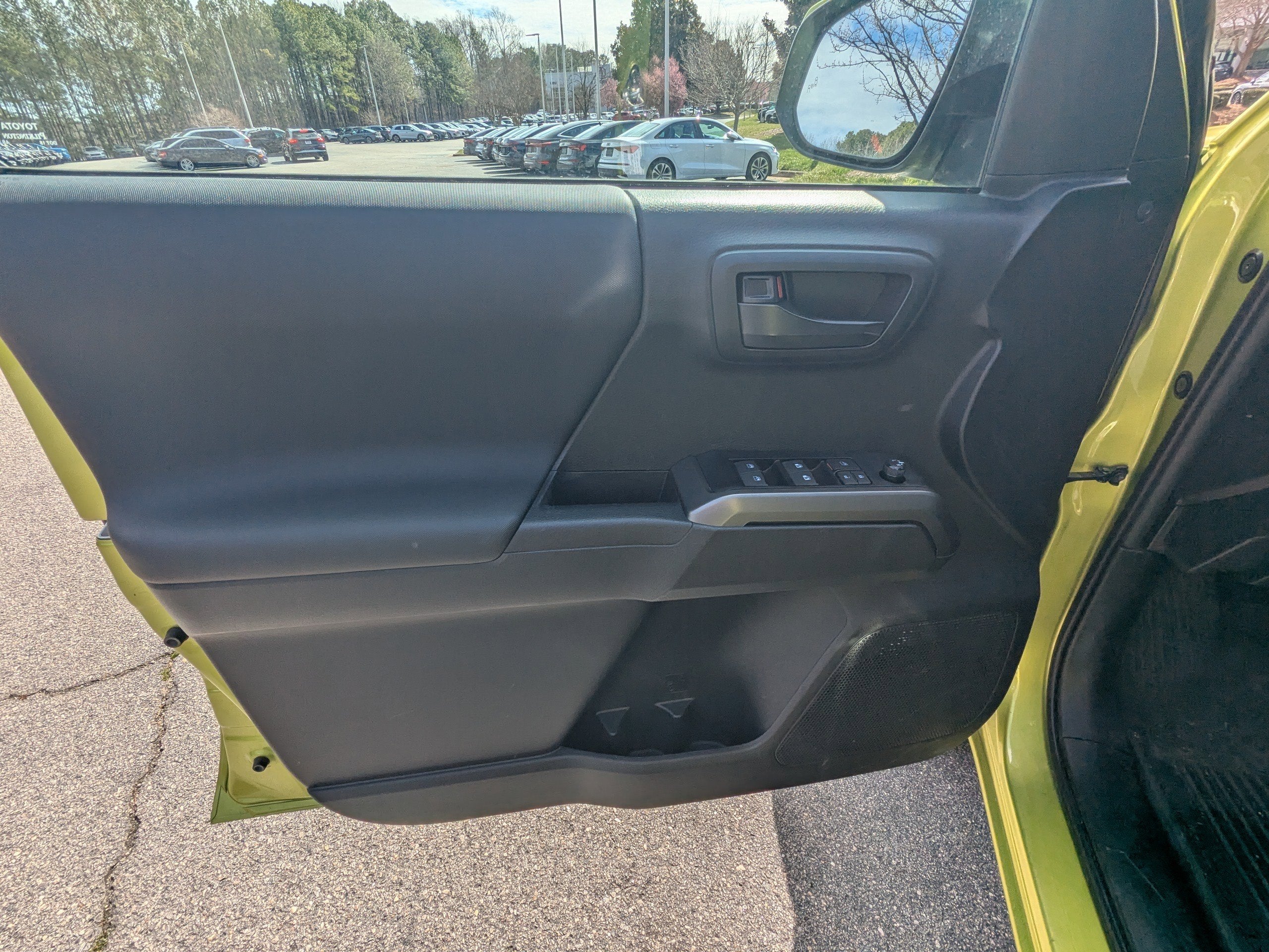 2023 Toyota Tacoma 4WD TRD Off Road