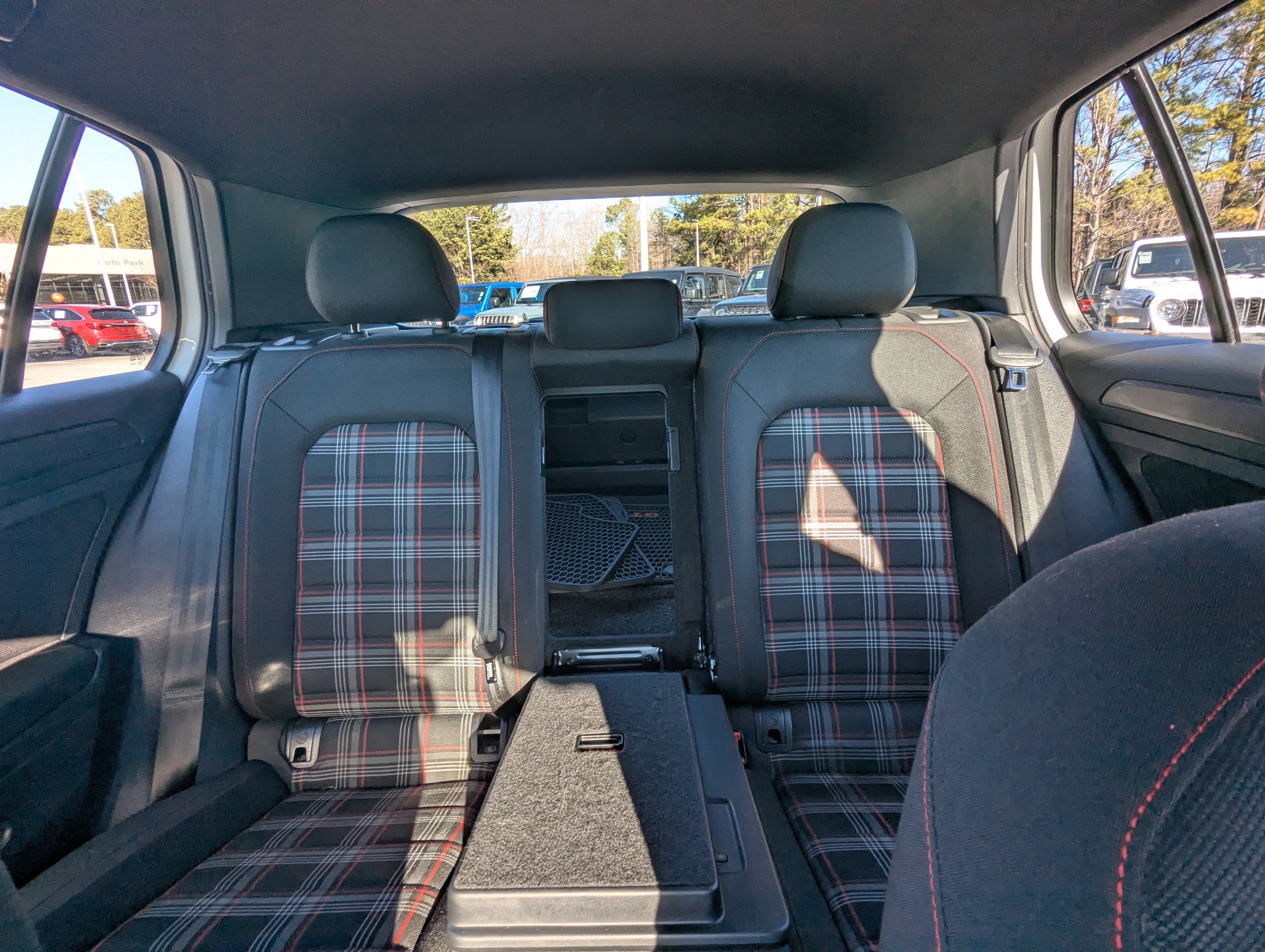 2018 Volkswagen Golf GTI S