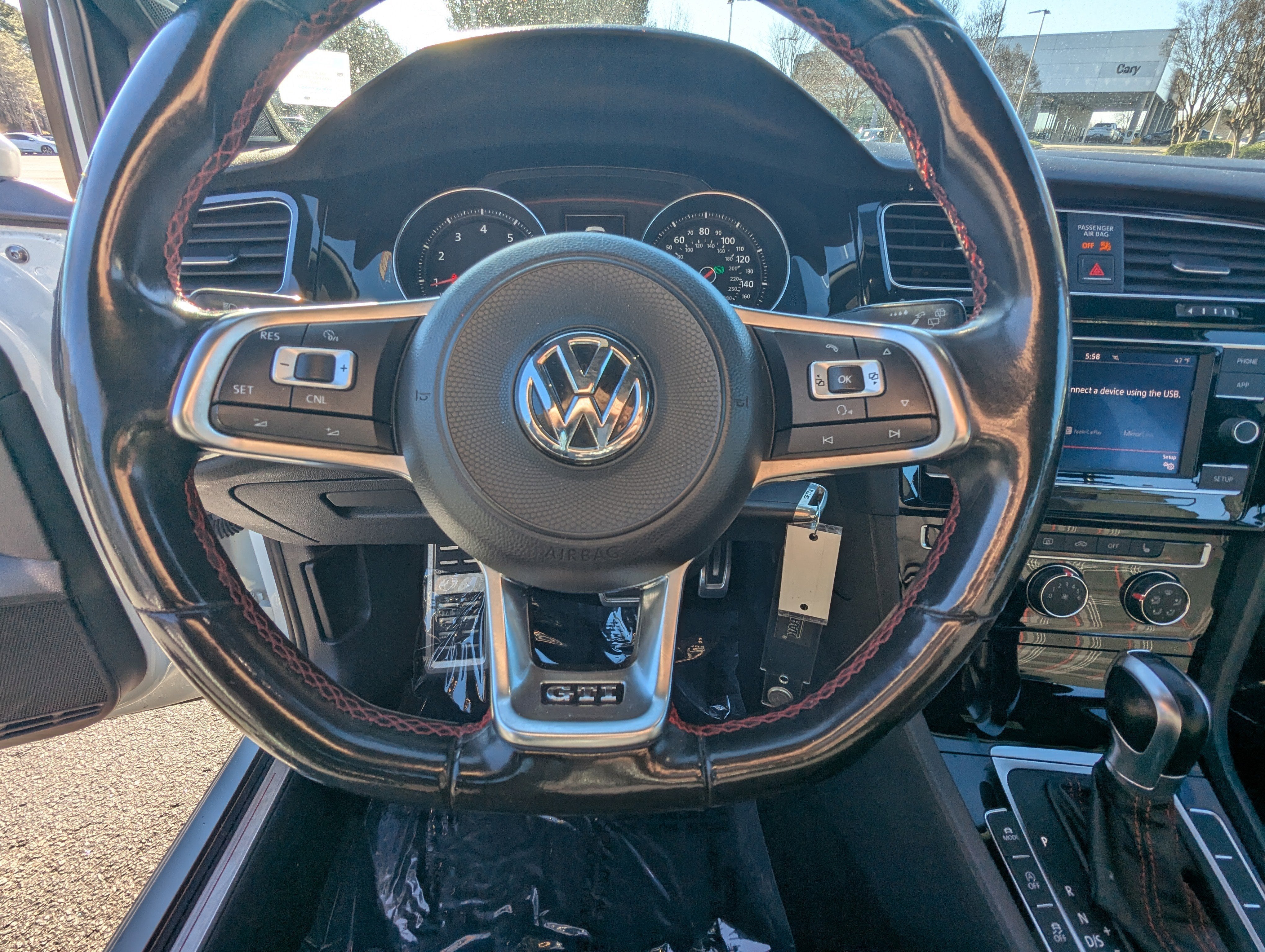 2018 Volkswagen Golf GTI S