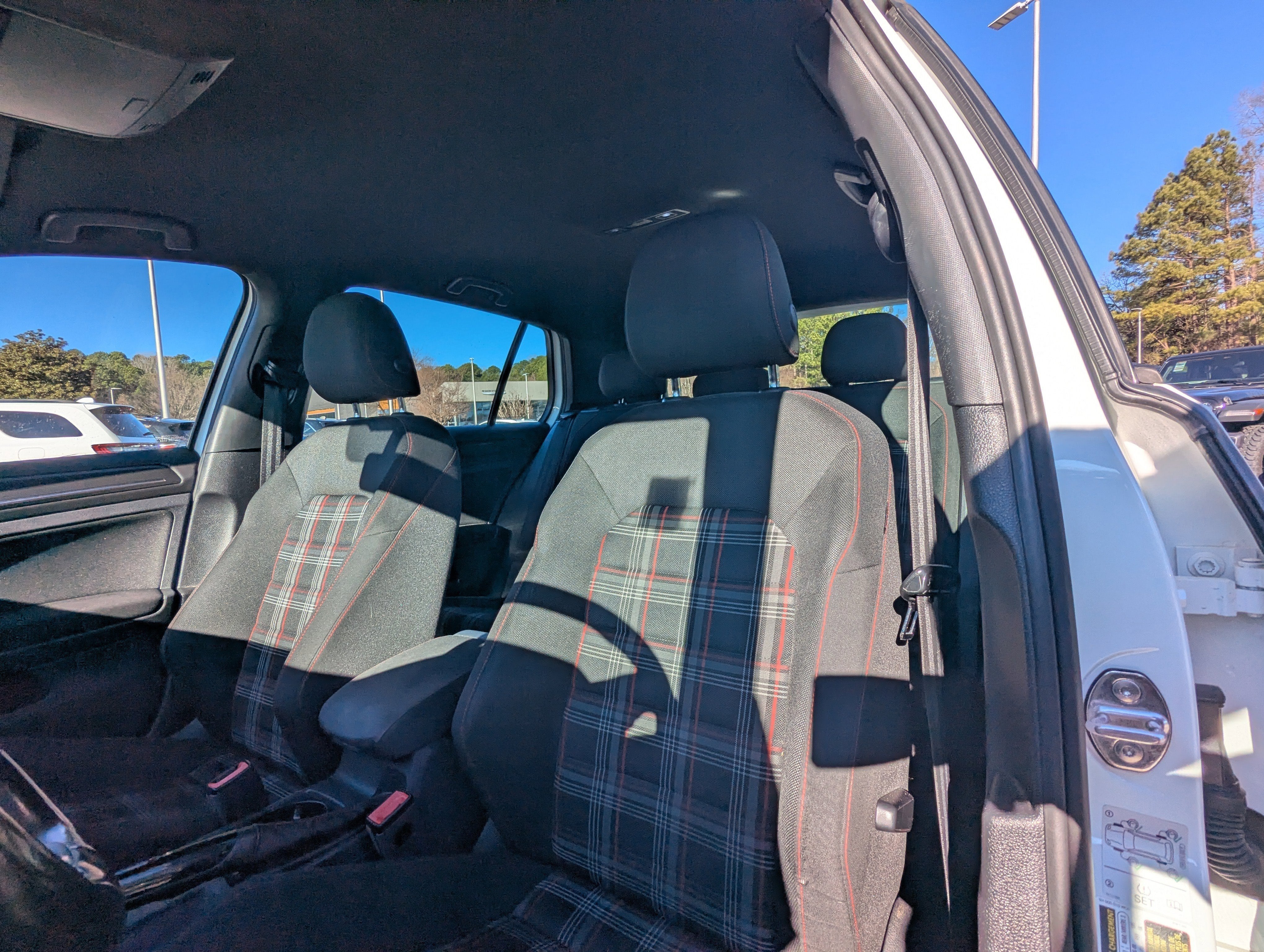 2018 Volkswagen Golf GTI S