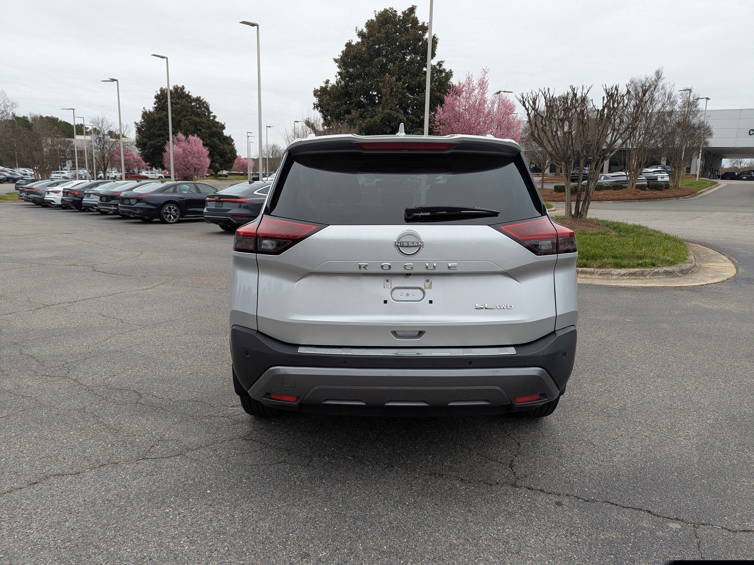 2022 Nissan Rogue SL